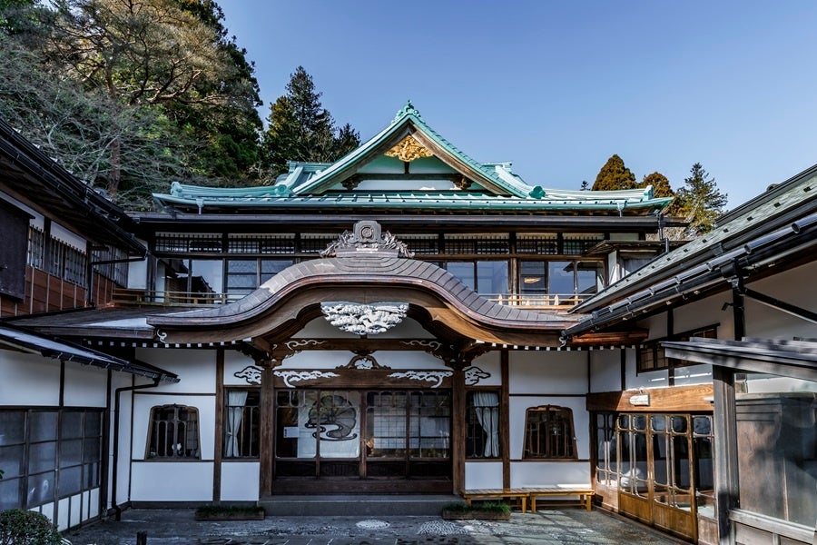 【DMM 地方創生】北海道積丹町、東南アジア圏に向けて「冬のフォトウェディング」動画を配信開始