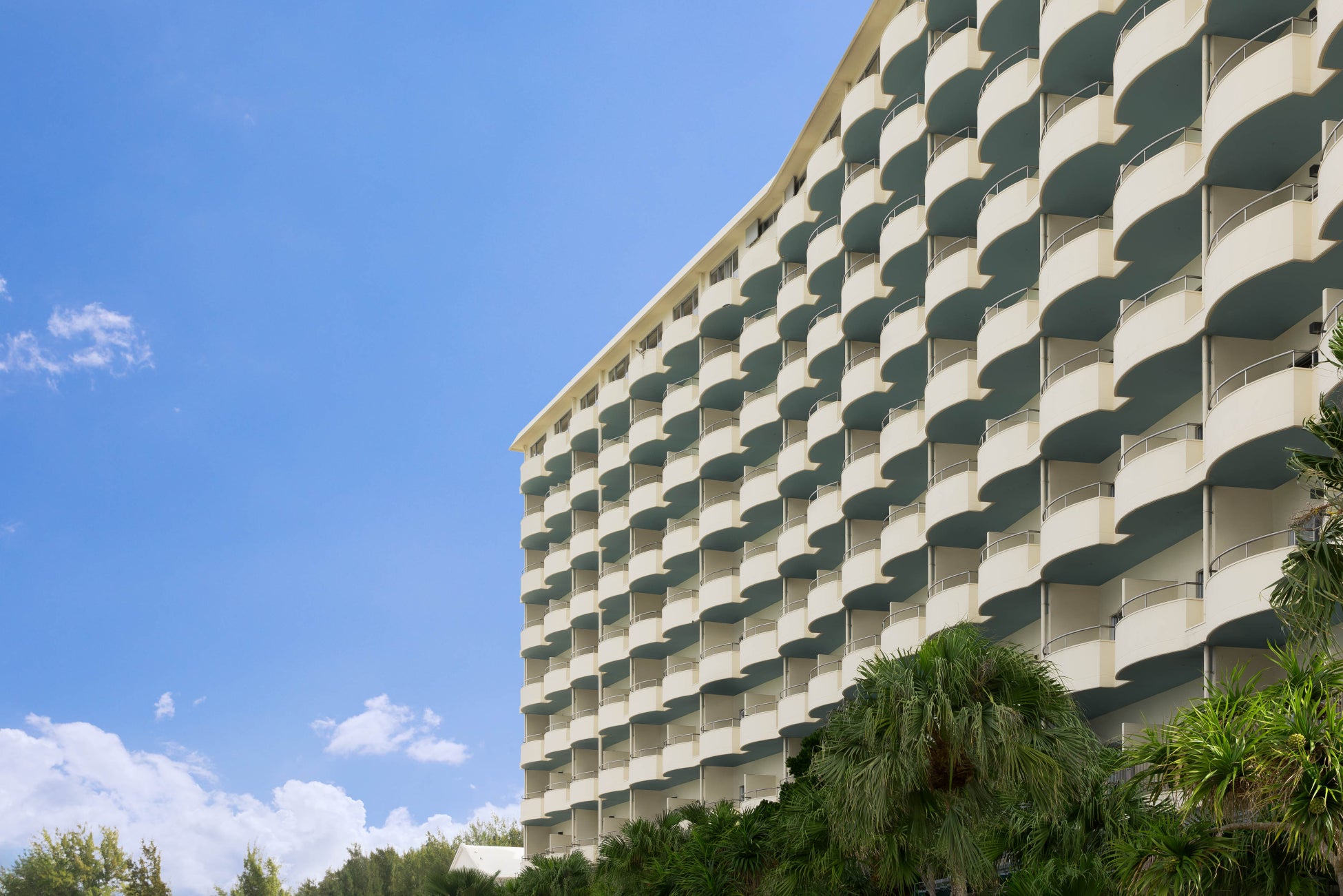 【コートヤード・バイ・マリオット 沖縄リゾート】 2026年6月グランドオープン