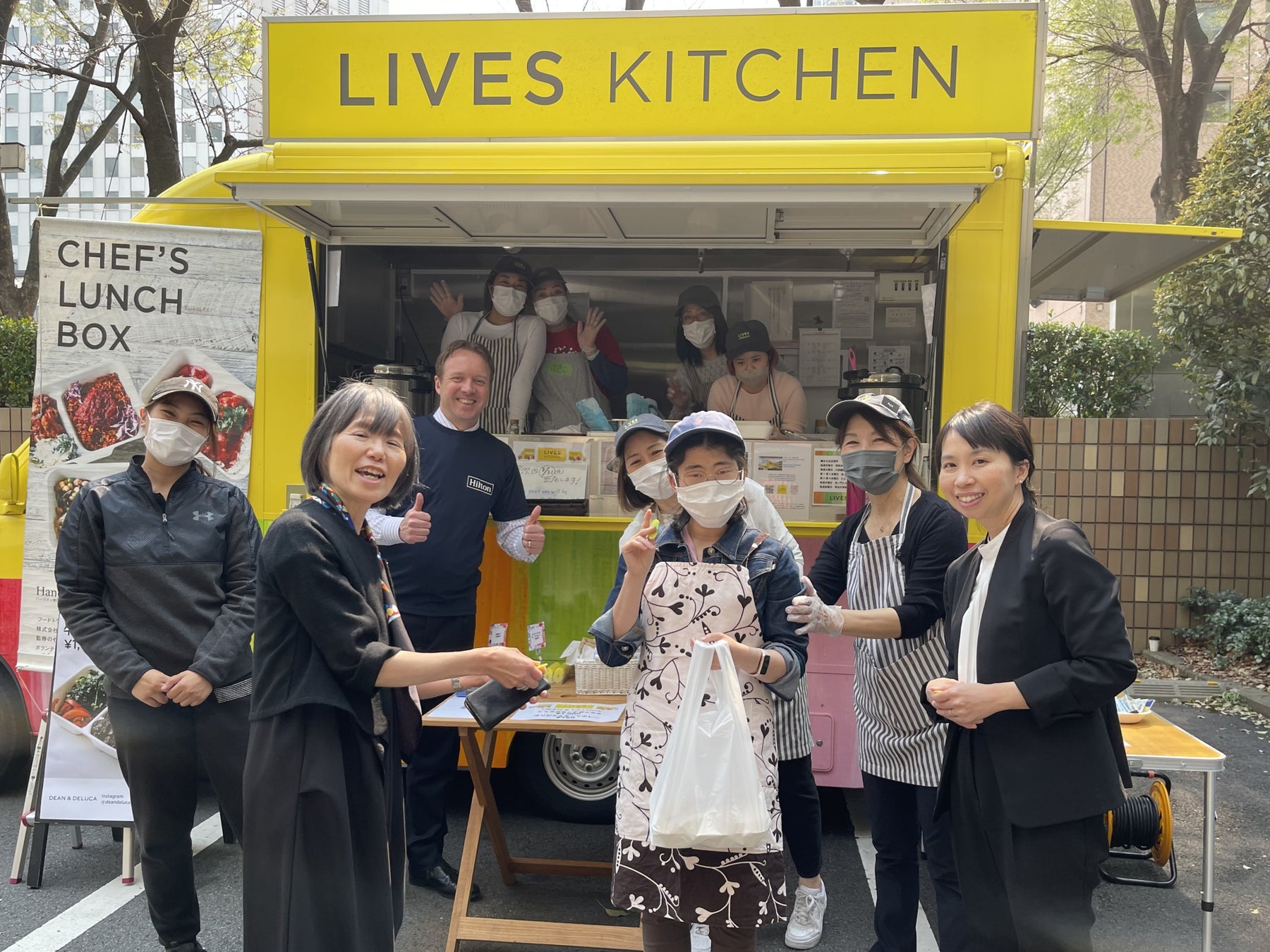 【新千歳空港限定】230,000個以上売れているバターチーズサンド「チェダーチーズ」に写真家・前田真三氏作品のパッケージ “大地の彩り” 新登場!CMロケ地としても有名な美瑛の雄大な景色を北海道土産に