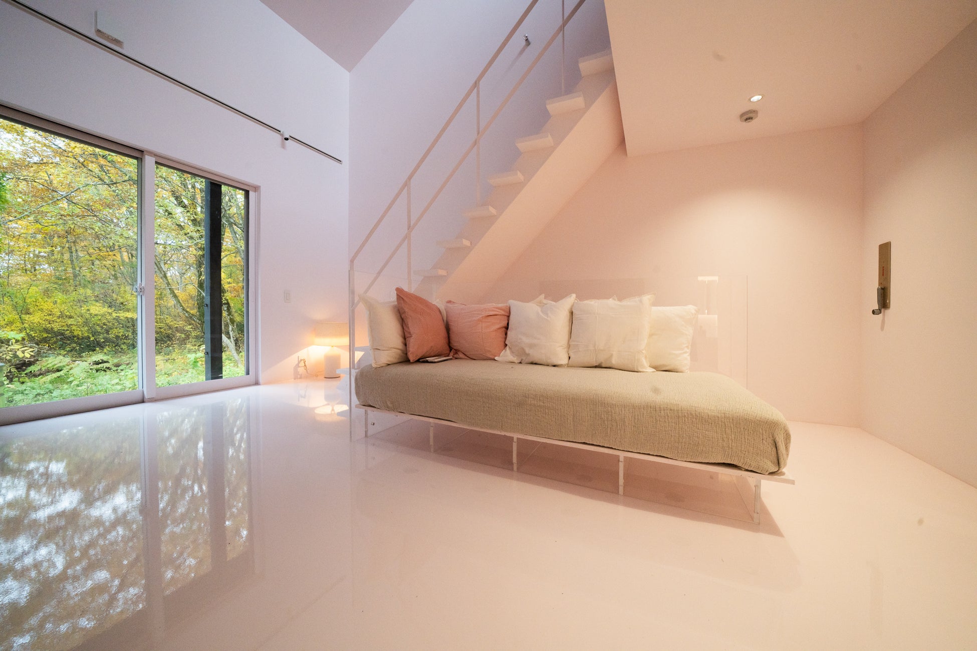 オシエテとYMがインバウンド宿泊事業で協業開始