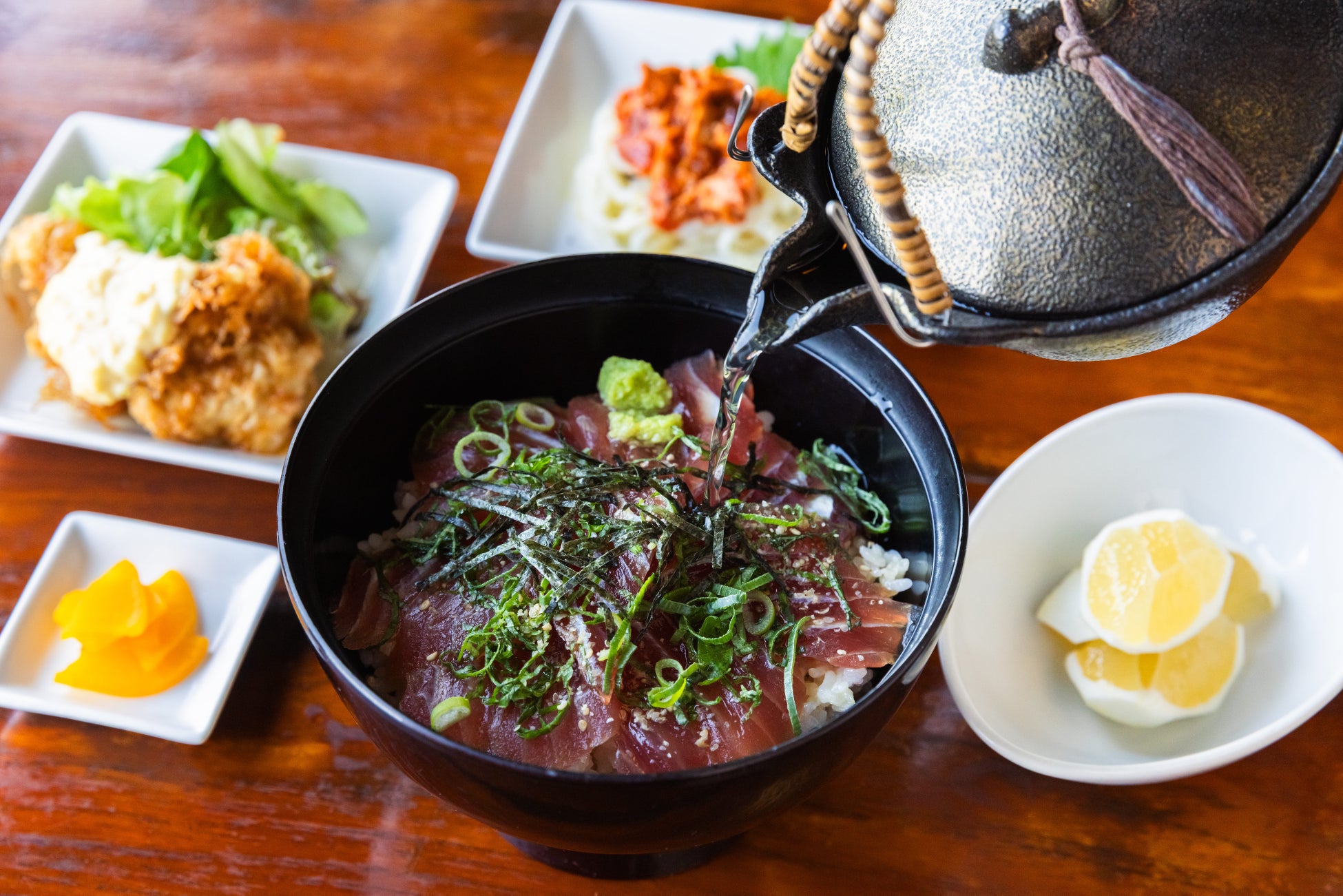 povo、「au Starlink フェリーWi-Fiチケット」とデータがセットになったトッピングを期間限定提供