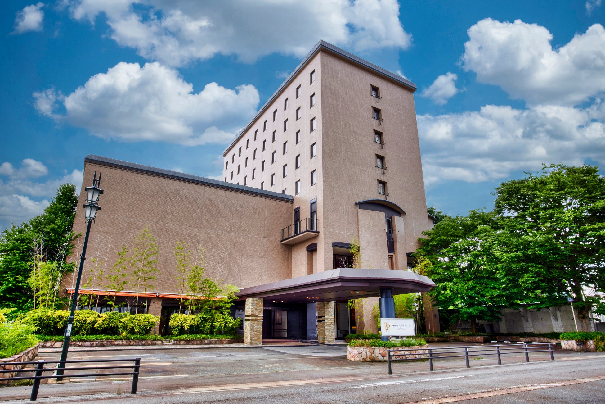 『ロイヤルパインズホテル米沢』開業1周年を記念し、米沢牛ステーキプレートや特別宿泊プラン、SNSキャンペーンなど4つの特別企画をスタート