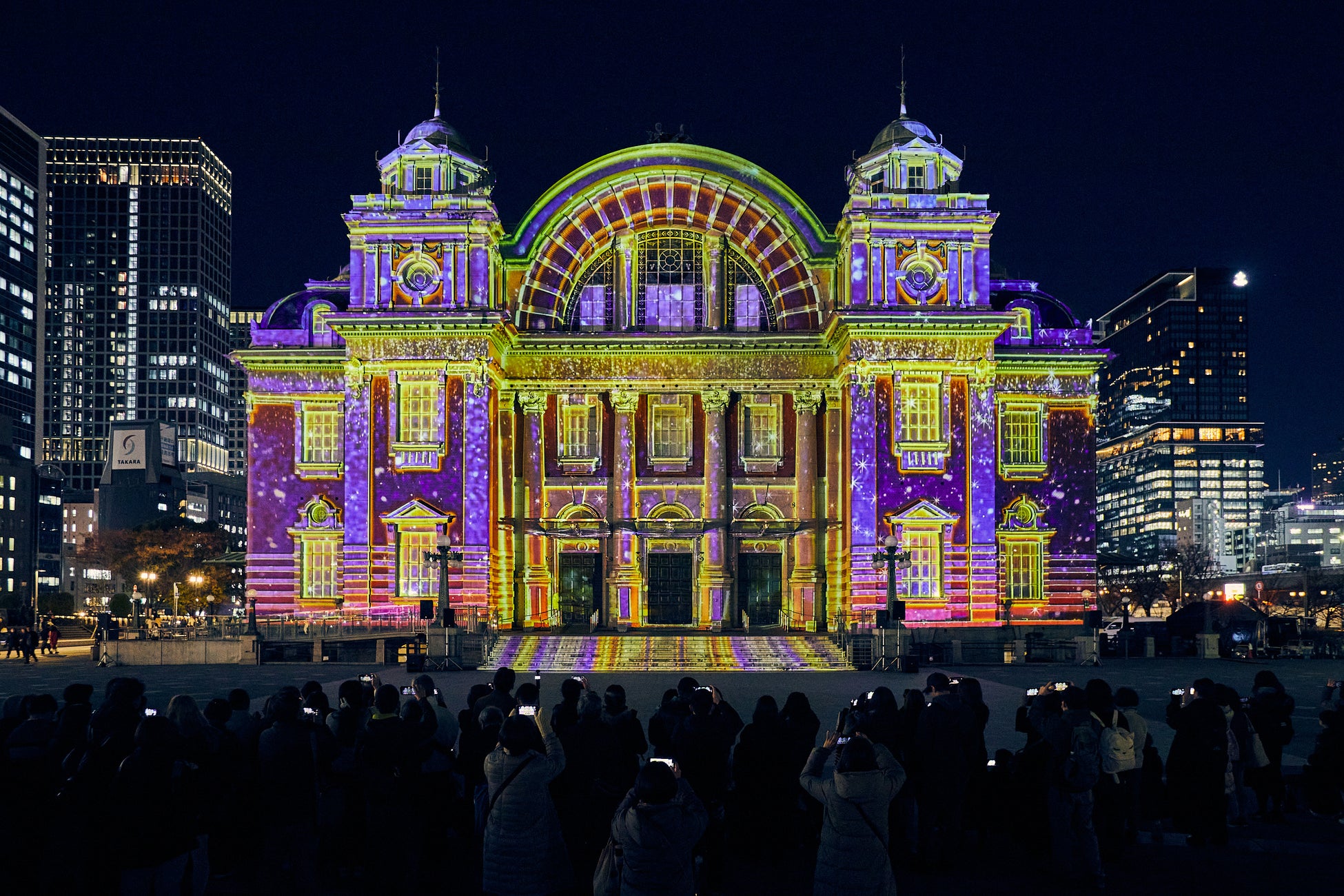 一旗プロデュース「OSAKA光のルネサンス2025 大阪市中央公会堂壁面プロジェクションマッピング」の公式記録映像を公開。「大阪・光の饗宴2025」コアプログラム。「光輝く大阪の夜」を演出。