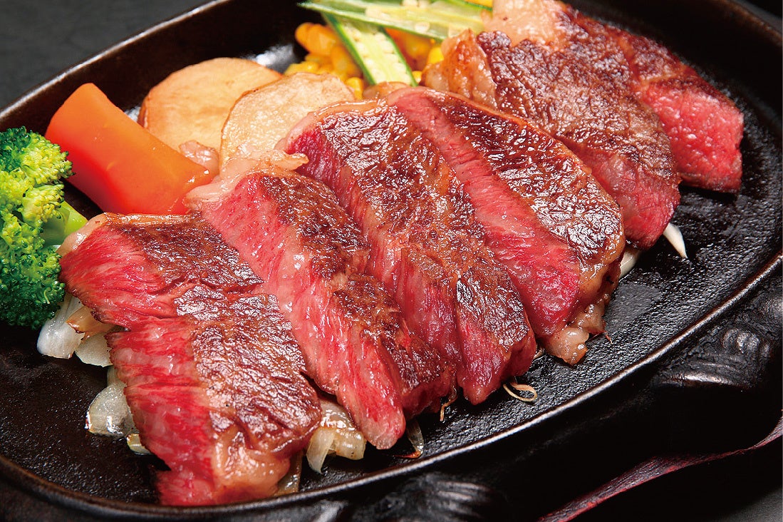 県内初!「昭和の町だがしの日~駄菓子と笑顔の交換~」開催(大分県豊後高田市)