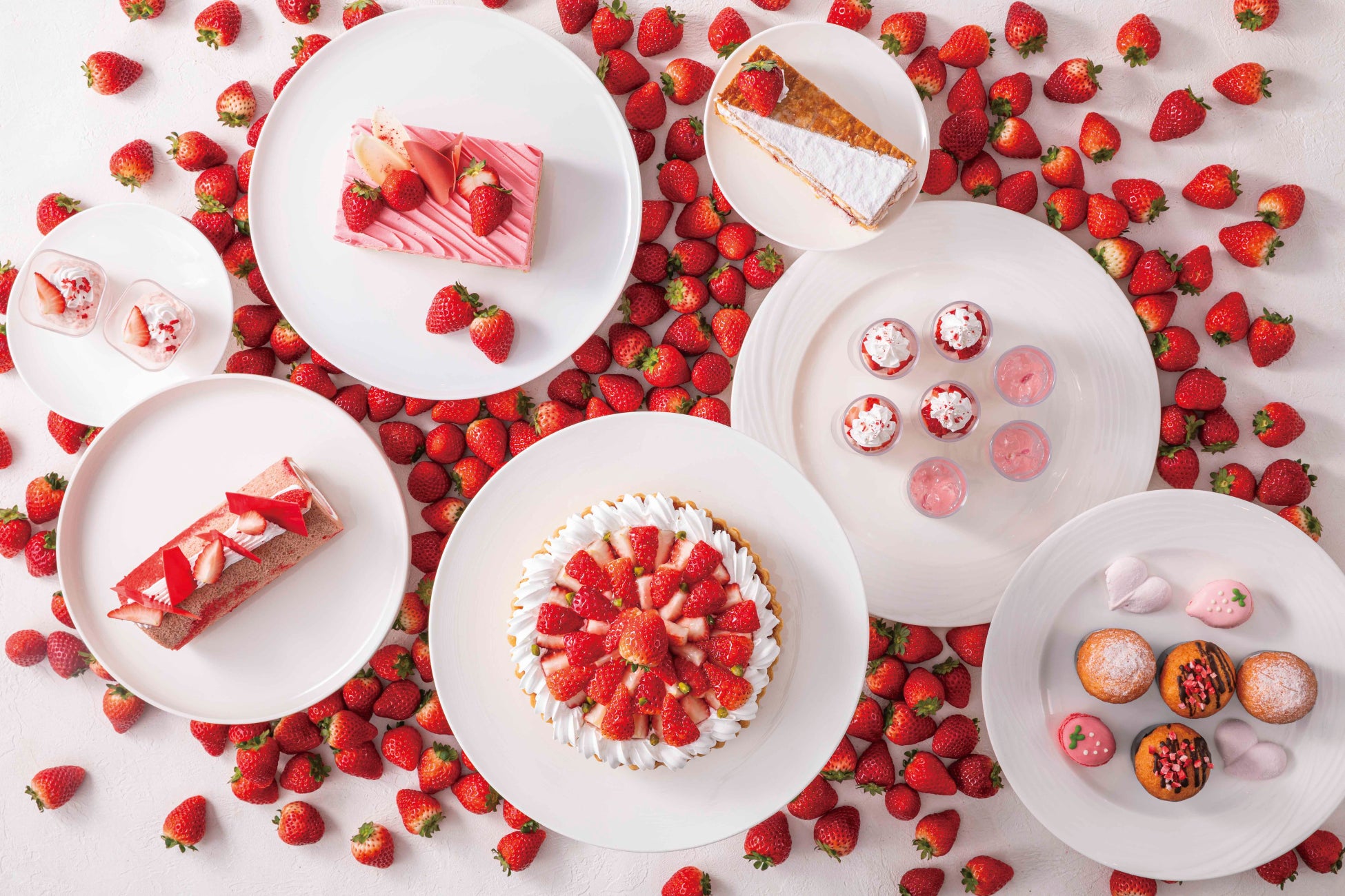 【舞浜ビューホテル by HULIC】いちごが主役の春到来。スイーツビュッフェ「Strawberry Bloom」3日間限定開催。