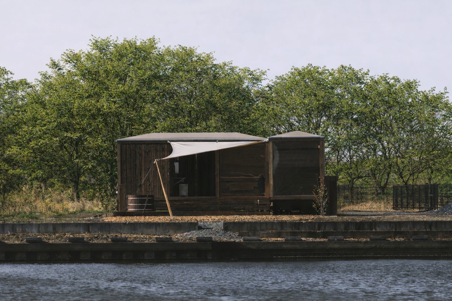 都心から約1時間、田園地帯の町営公園を再生した「Earthboat Saitama Kawajima（埼玉川島）」が開業、本日予約受付開始