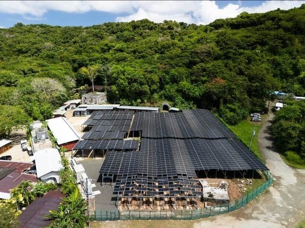 パラオ共和国リゾートホテルでの再生可能エネルギー電力の運用開始について