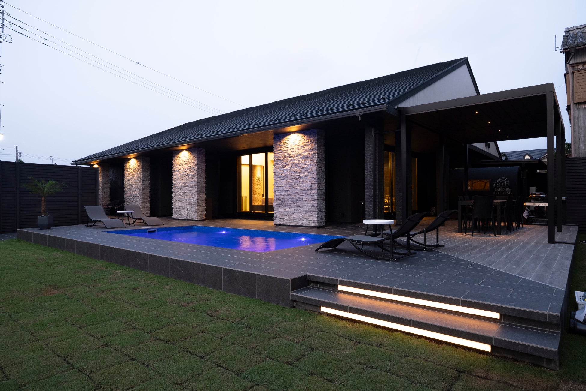 【いぬやど新掲載】滋賀県彦根市に登場、琵琶湖の風を感じながら愛犬と過ごす一棟貸切のプライベートヴィラ。優雅なラグジュアリーステイを叶える「LAKE villa CHITOSE」