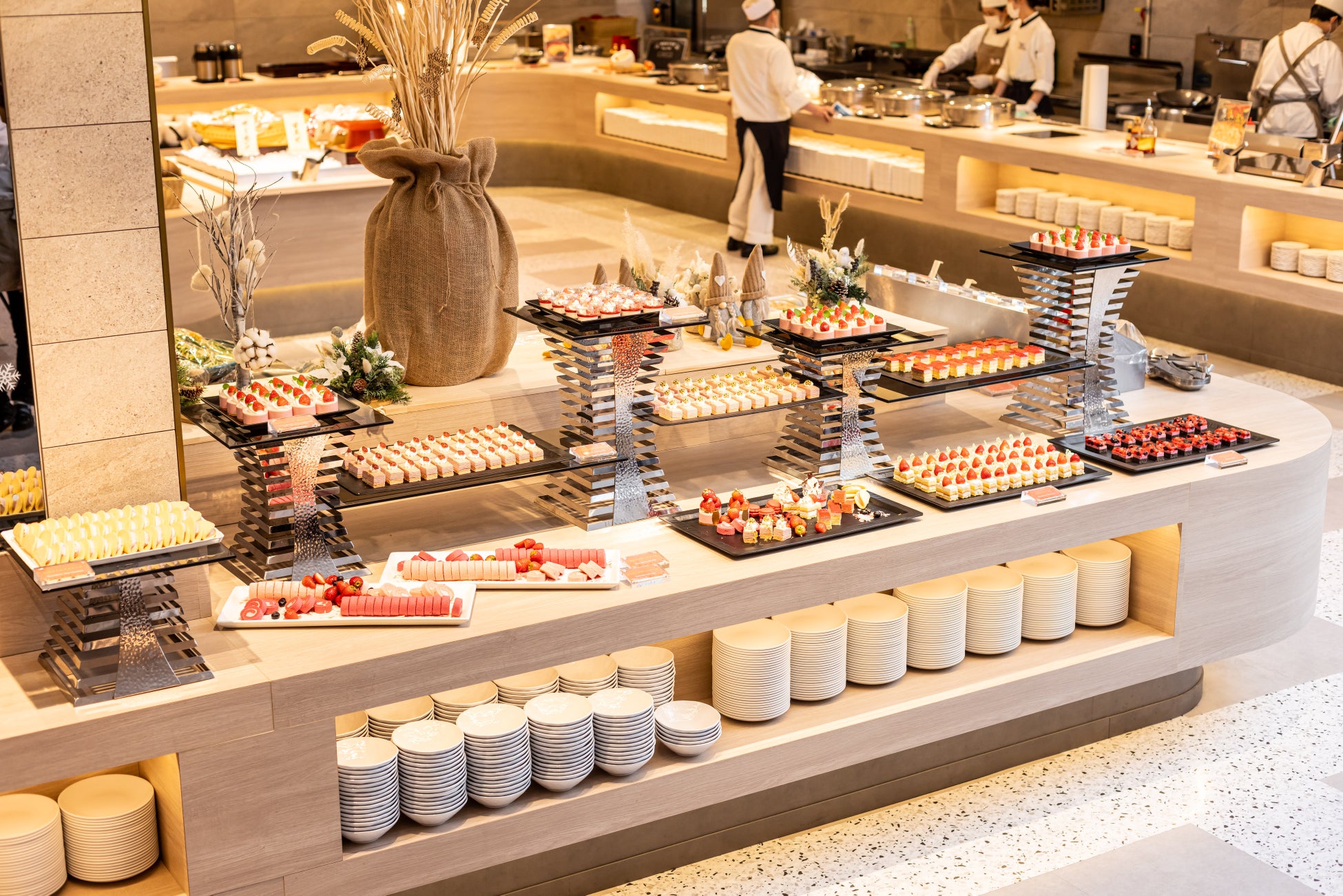 【日光きぬ川ホテル三日月】春のスイーツフェア開催！《期間限定》苺フェア［4/24まで］