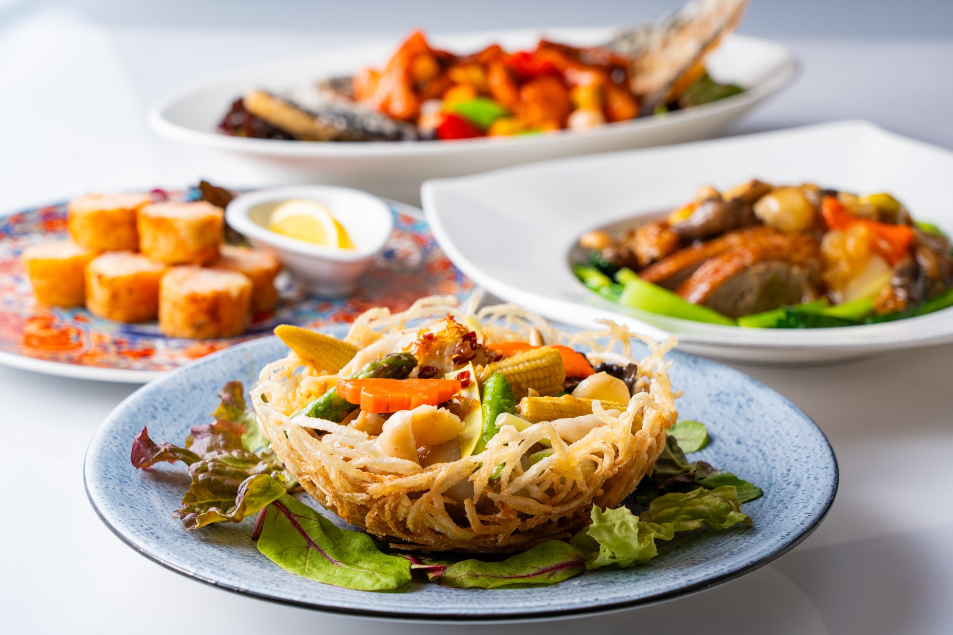 カップのふちにひっかけられる、白狐デザインの「カップにひっかけクッキー」が新発売！