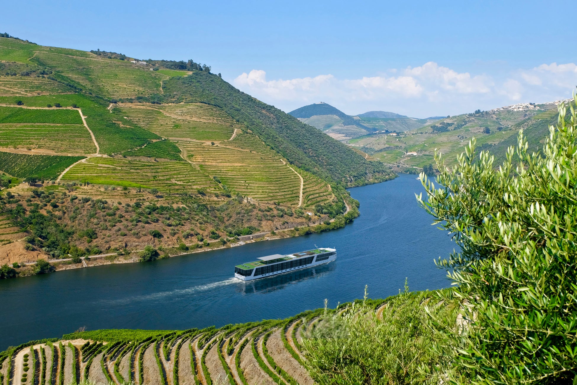 シーニック・グループ、エメラルド・クルーズの船隊拡充を発表