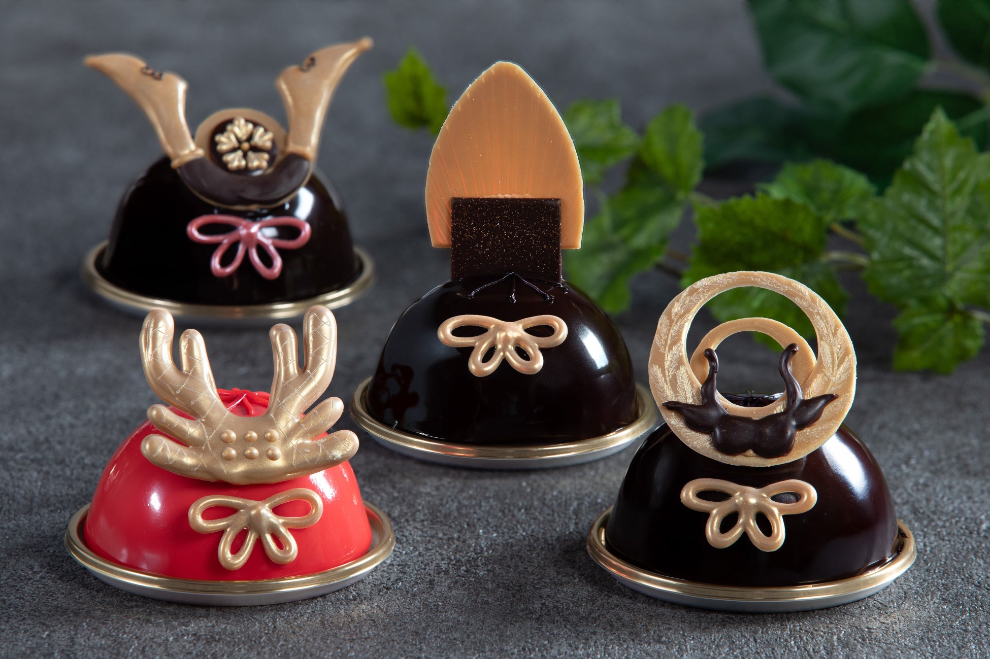 【シェラトン都ホテル大阪】今年も豊臣秀吉など戦国武将の兜をイメージしたケーキが登場　こどもの日「兜ケーキ＆端午の節句プラン」販売