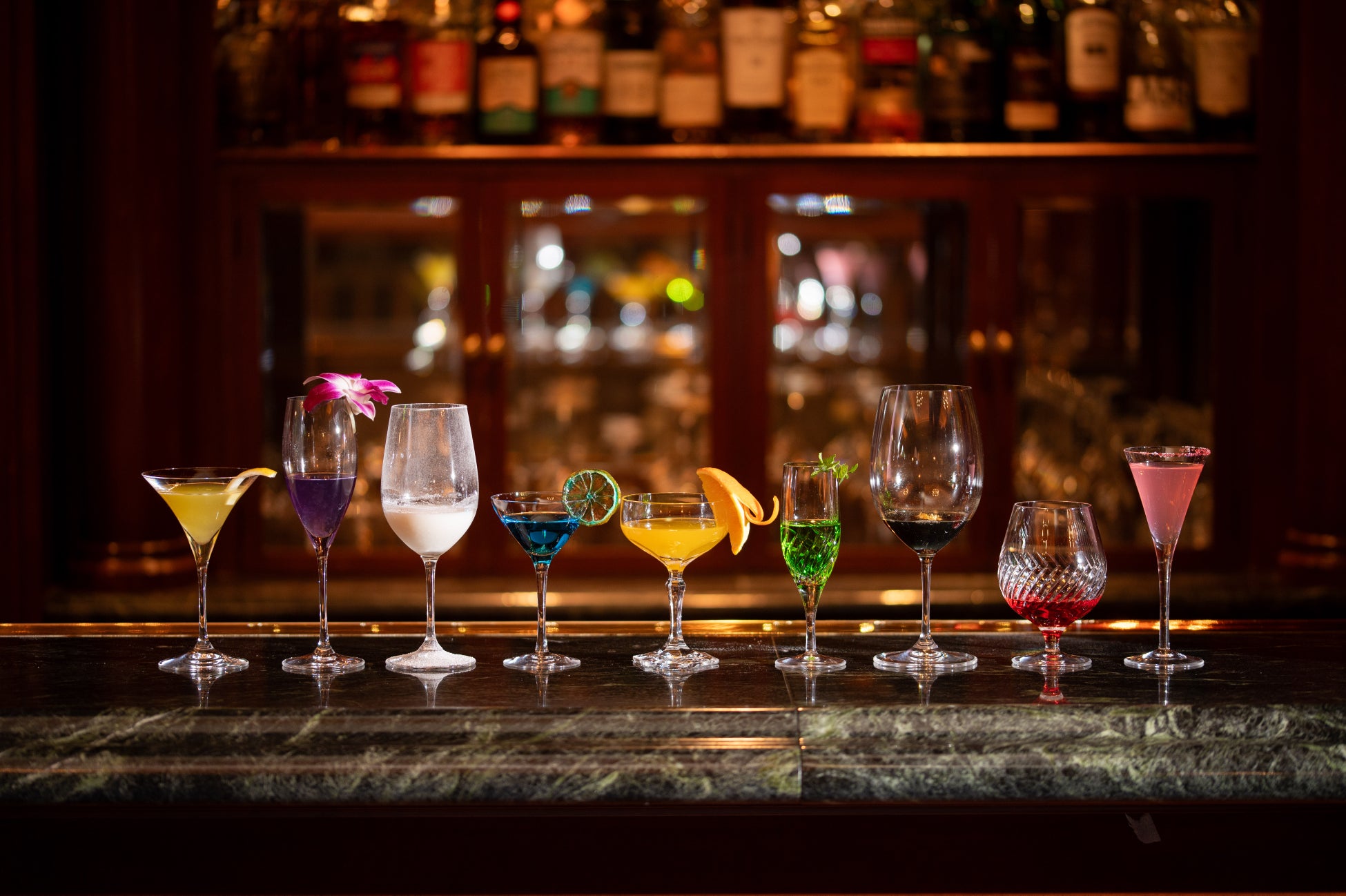 【リーガロイヤルホテル東京】あなたの“推し”がグラスで輝く「推し色カクテルフェア」