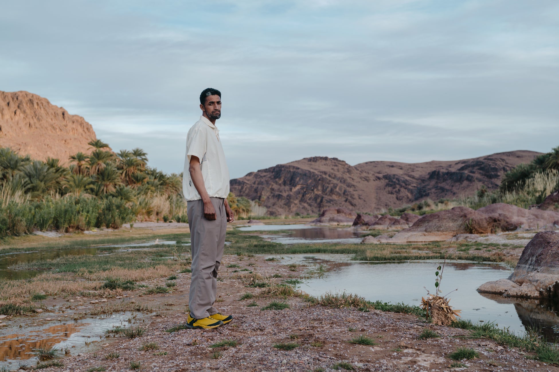 変わり続ける環境に、静かに応える一足。Gore-Tex®の機能性に、「色」と「視点」という新たなアプローチを重ねたChameleonの進化形「Cham Redux Storm Gore-Tex®JP」