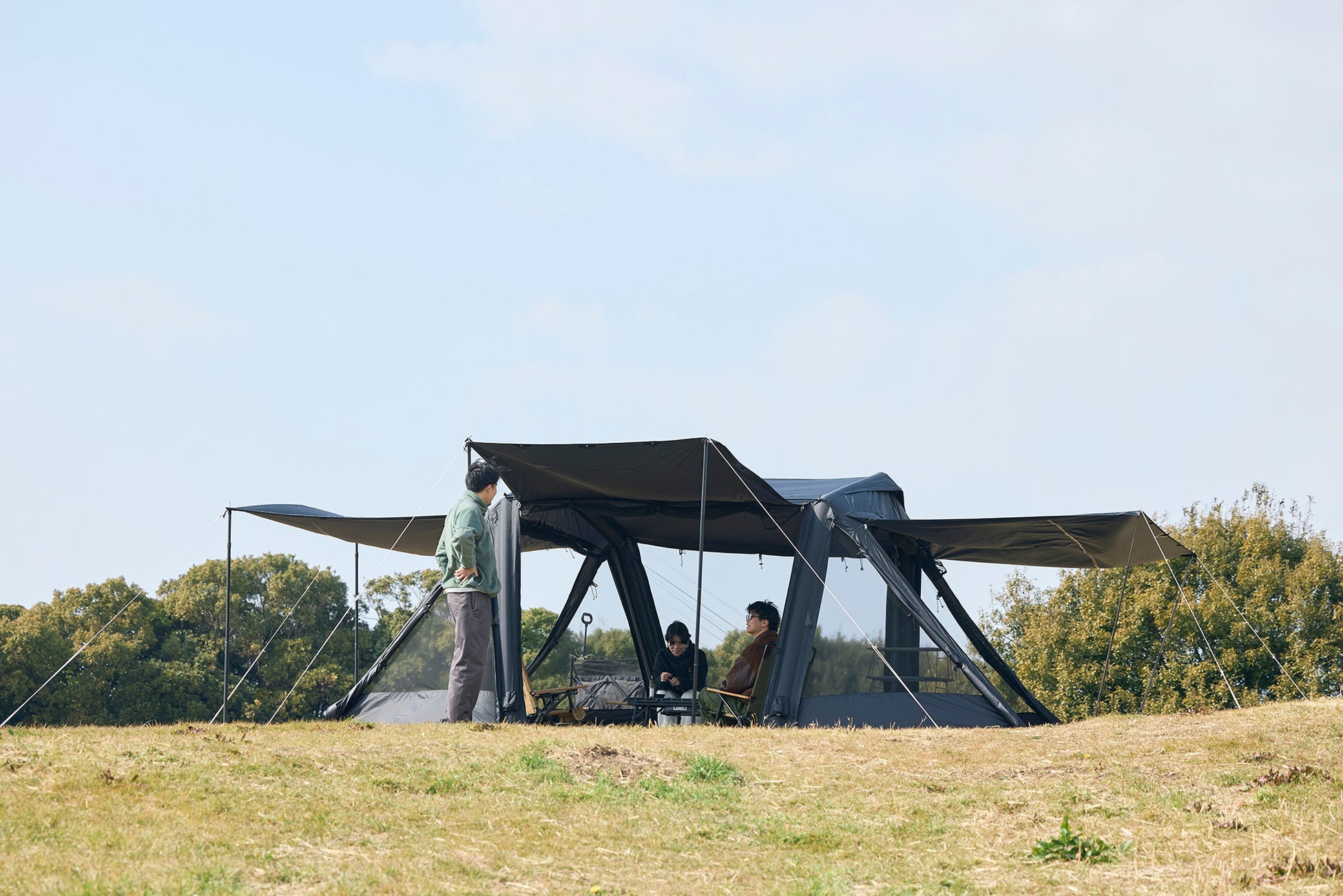 WAQ AIRシリーズの新型エアテント”AIR VISTA”の告知ページを公開！