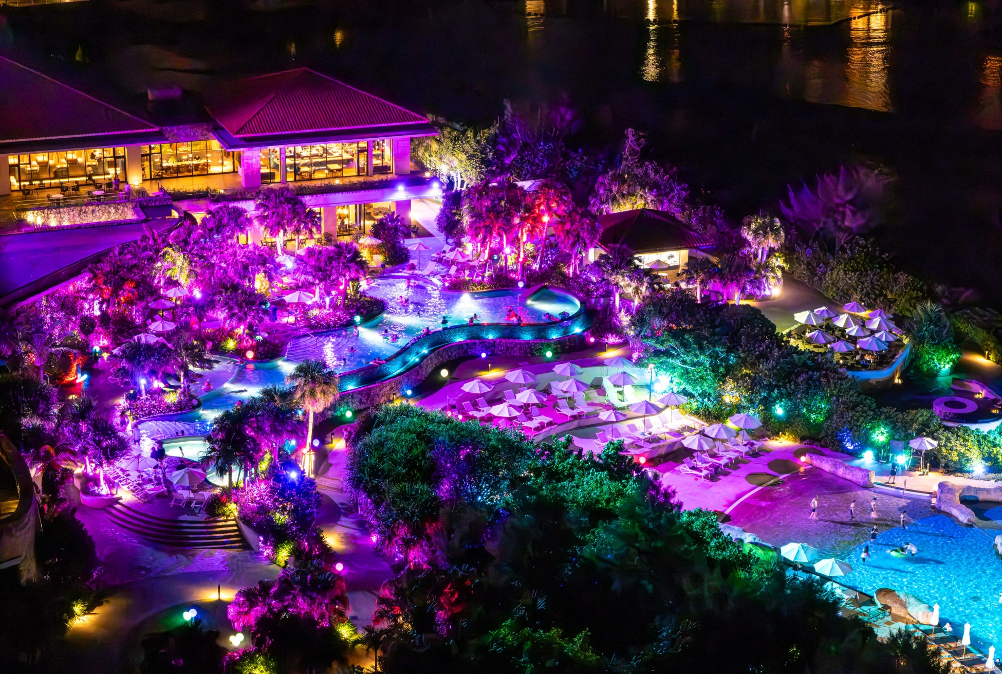 ゴールデンウィーク期間限定「瀬良垣ナイトプール」プレオープン