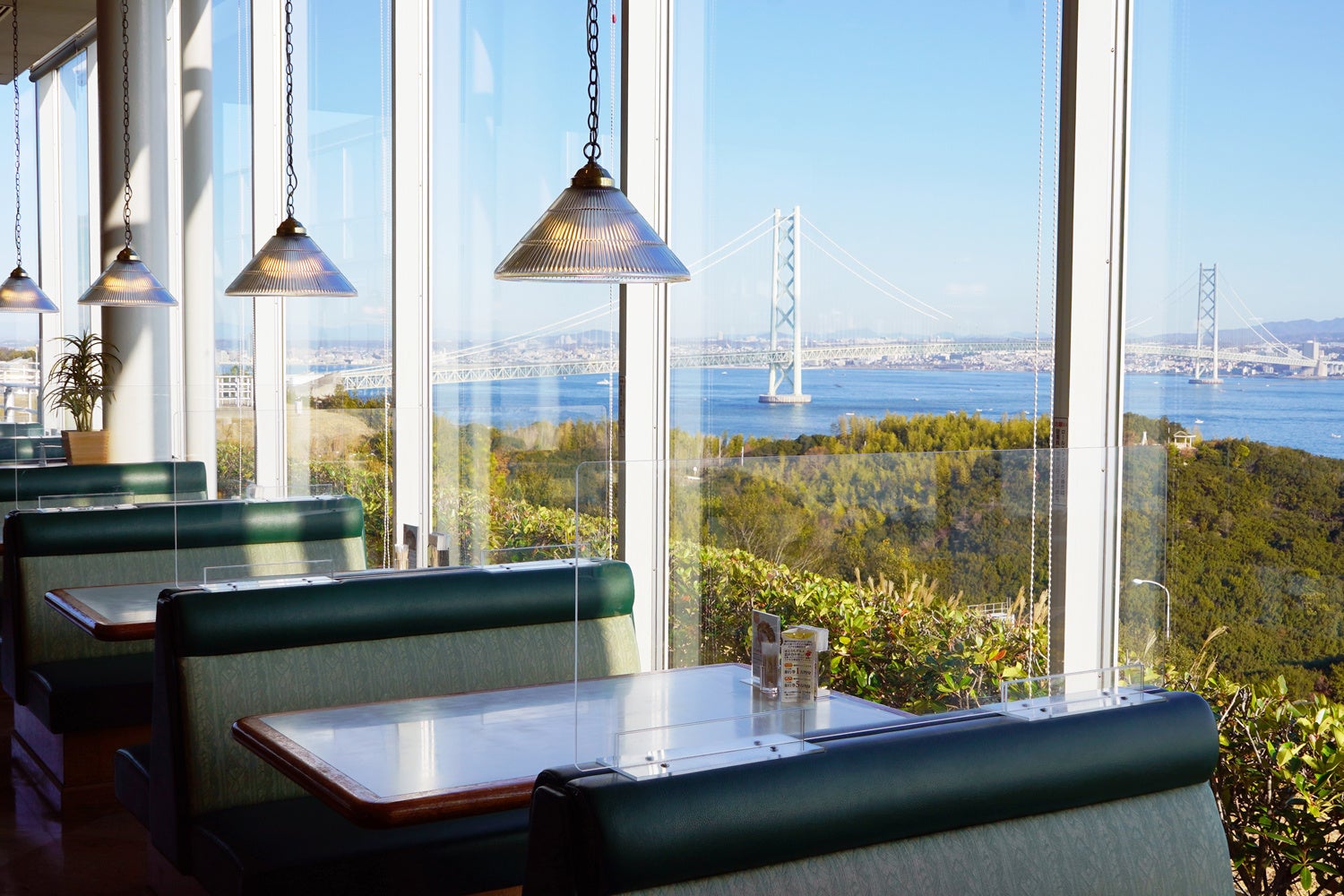 2026年3月25日（水）より春メニュー（季節限定）スタート！淡路サービスエリア上り線飲食ゾーン各店の新メニューが提供開始！《レストラン「ロイヤル」、カフェ a too、ラーメン「尊（みこと）」》