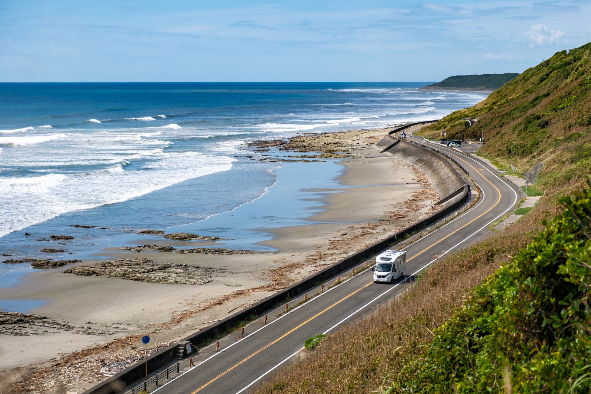 【無料配布】全167ページで届ける“キャンピングカーのある暮らし”を一冊に。トイファクトリー「ライフスタイルブック2026」を刊行