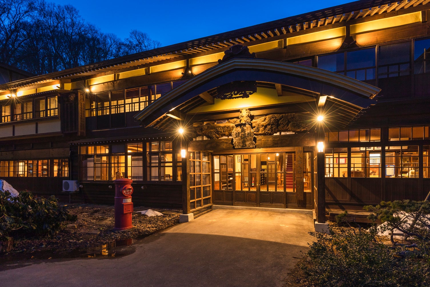 【青森 蔦温泉】2026年4月17日営業再開　雪解けの森に目覚める、守り続けた千年の秘湯　「庖匠師範」授与の総料理長 川浪紀が迎える再生の春