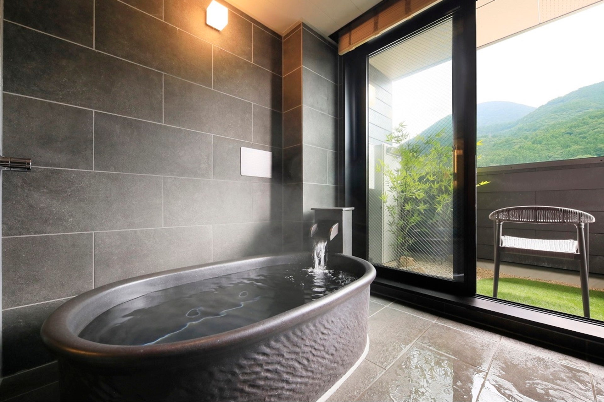 【島根の魅力満載】津和野の温泉宿がリニューアル3周年記念プラン販売　名勝・青野山やノドグロを堪能｜2026年4月1日～7月17日