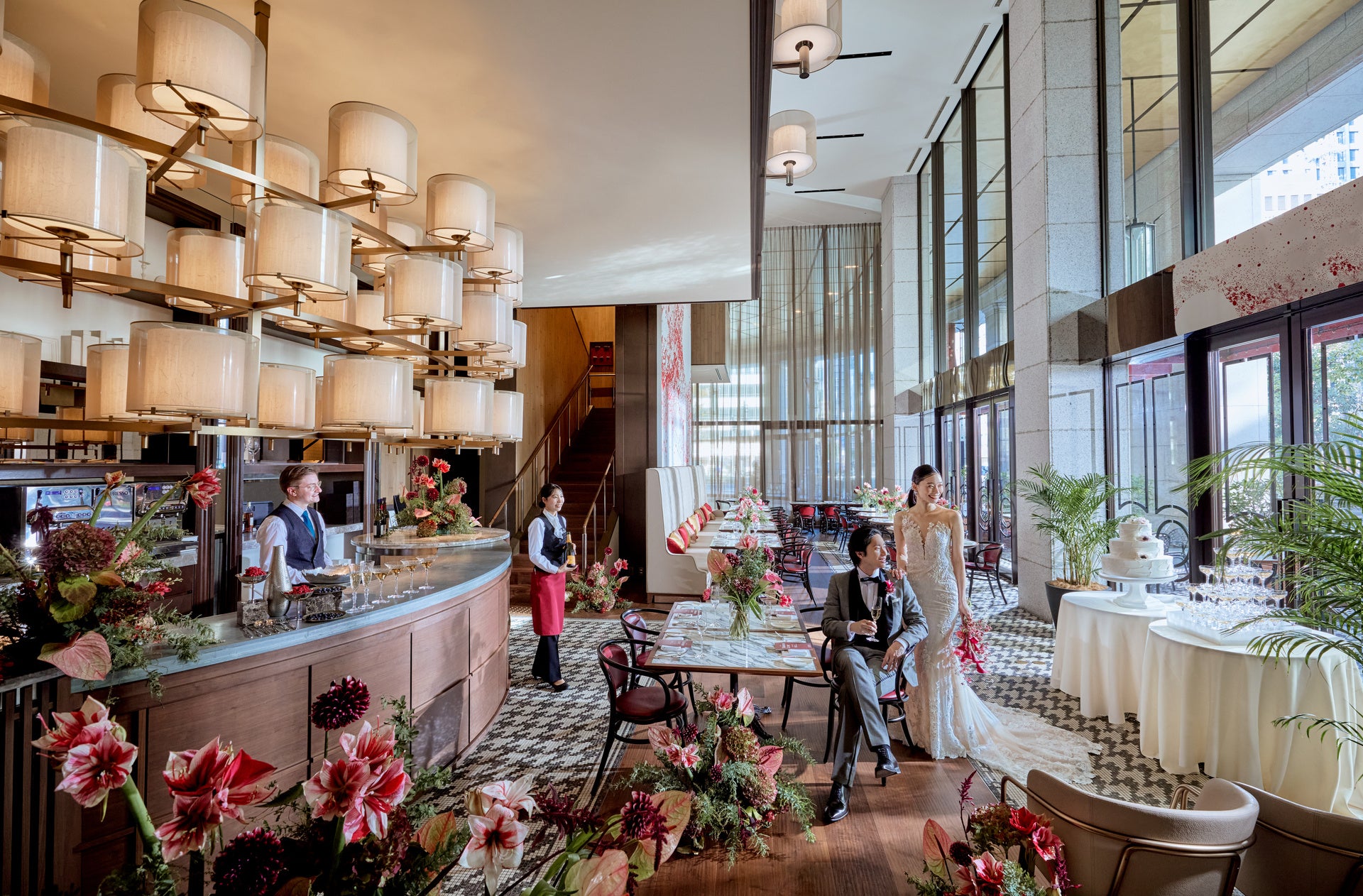 【セント レジス ホテル 大阪】ブラッスリー「RÉGINE」で叶えるレストランウエディングを開始。ミシュランスターシェフ飯塚 隆太氏監修の料理と洗練された空間で叶える、新しいセントレジスウエディング