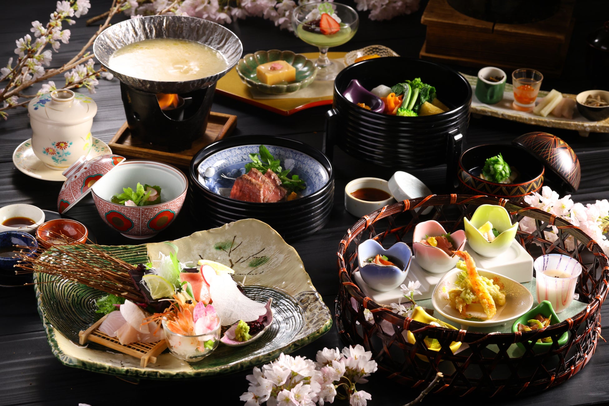 【奥湯河原温泉 海石榴つばき】雪解けて 春山芽吹く 奥湯河原　～2026年春のお献立ご提供開始～