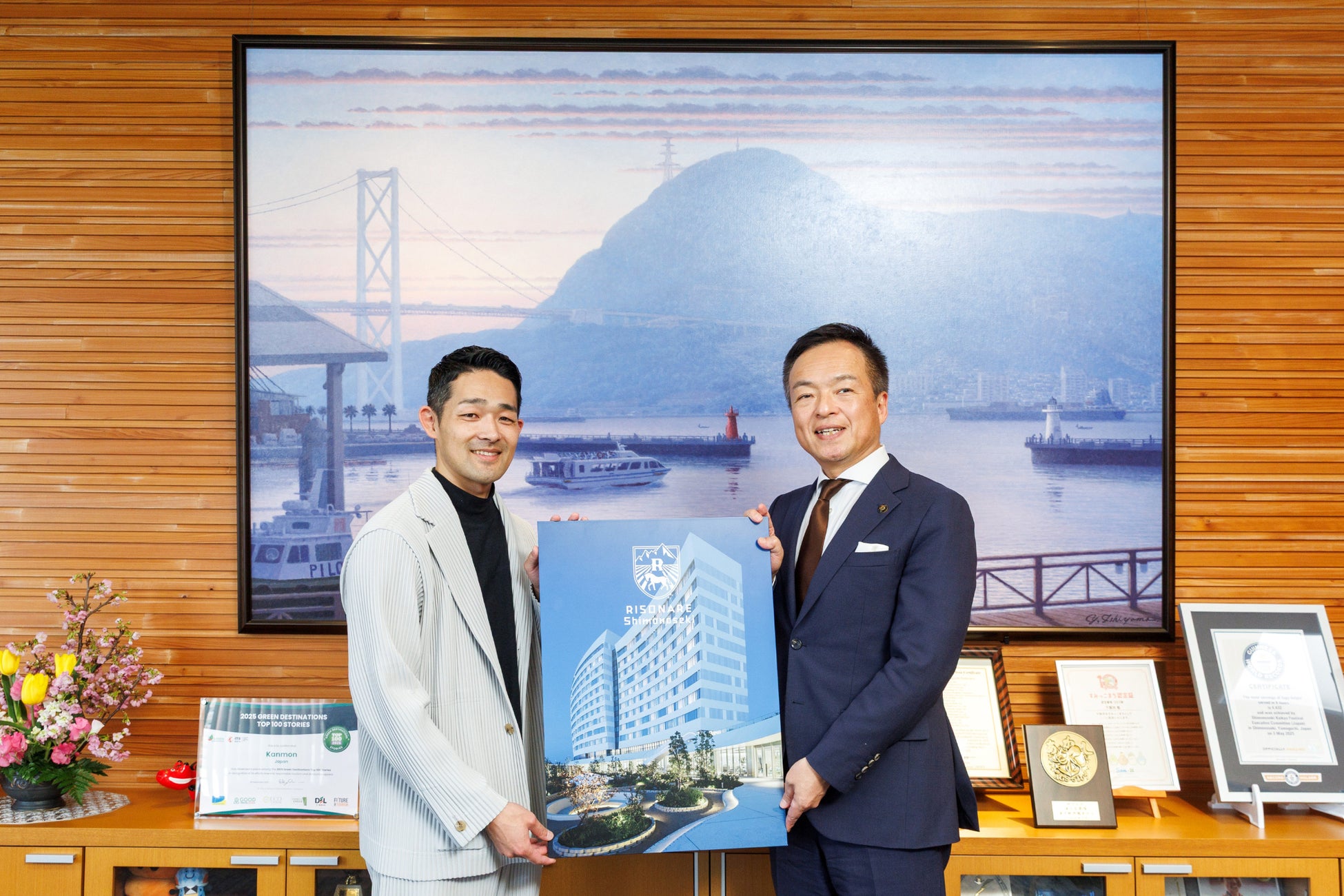 【リゾナーレ下関】山口県下関市 前田晋太郎市長を表敬訪問し、世界最大の英文週刊ニュース誌「TIME」が選ぶ「2026年 世界で最も素晴らしい場所」にリゾナーレ下関が選出されたことを報告しました