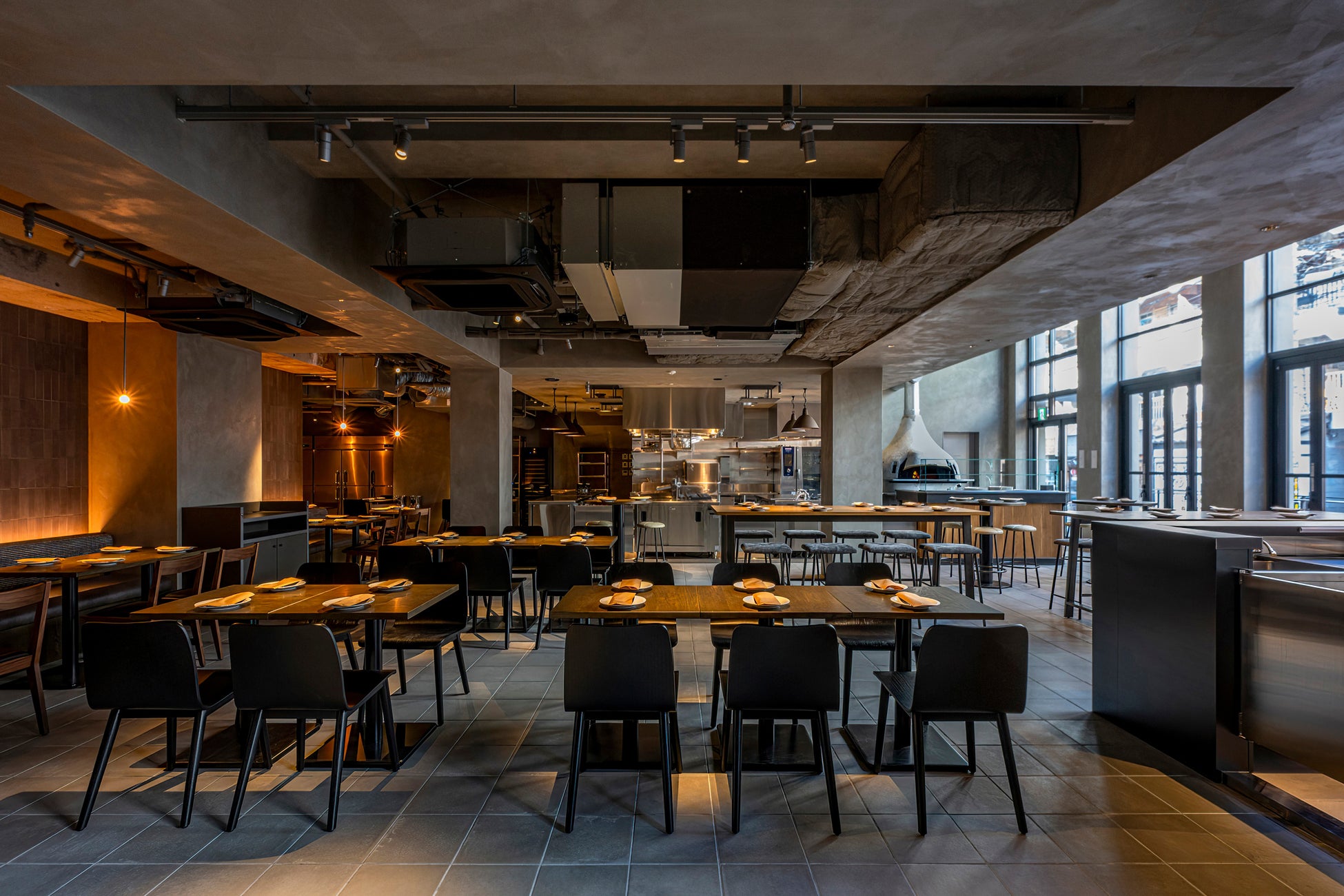 株式会社MOTHERS、福岡初の「MORETHAN CAFÉ RESTAURANT LOUNGE」を4月20日(月)オープン