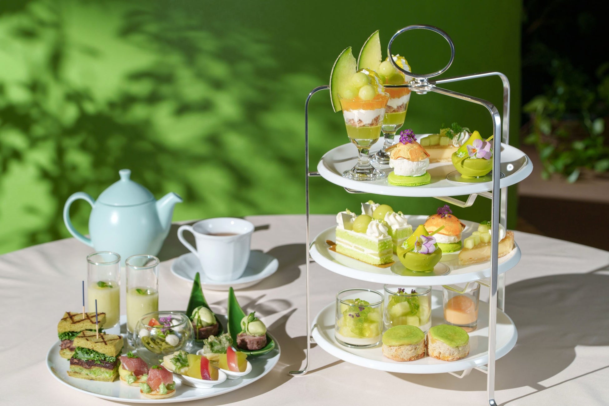 新緑がきらめく爽やかなメロンのアフタヌーンティー「Aftenoon Tea -Green Melon-」【ウェスティンホテル仙台】