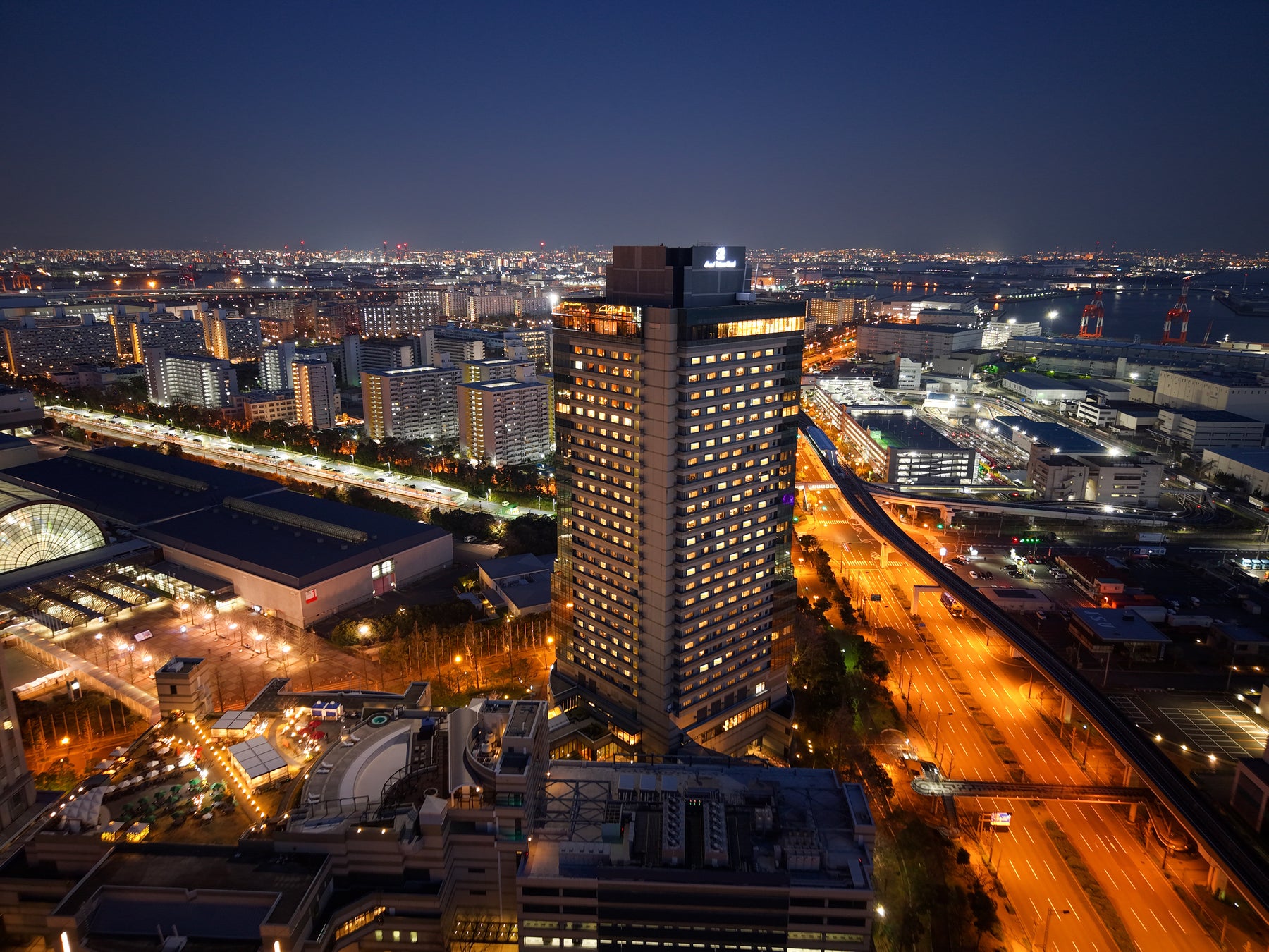 プルーン収穫量日本一の長野県佐久市から新たな土産菓子佐久市産プルーンの濃い甘みを生かした「プルーン大福」