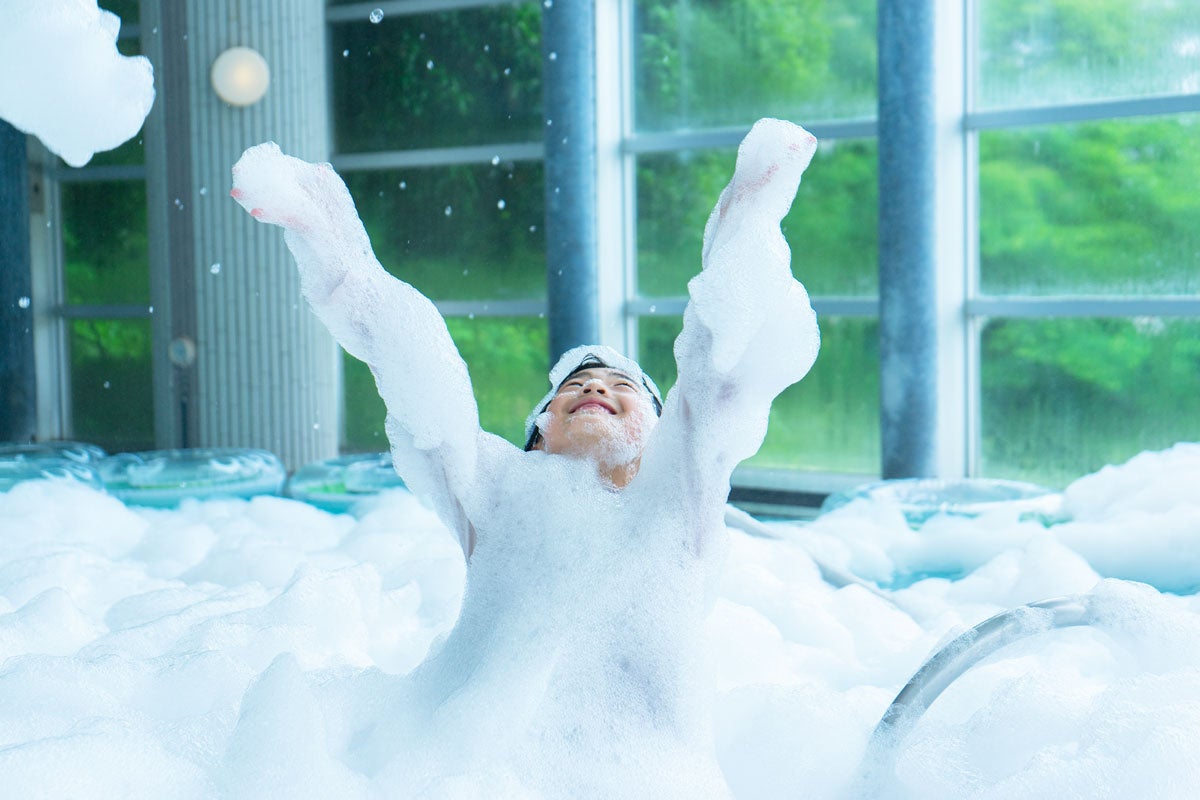 ゴールデンウィークは家族でオーパークおごせ！　泡バズーカやお菓子BAR、わくわくのクエスト体験など、ファミリー向け・日帰り利用可イベントを毎日開催します