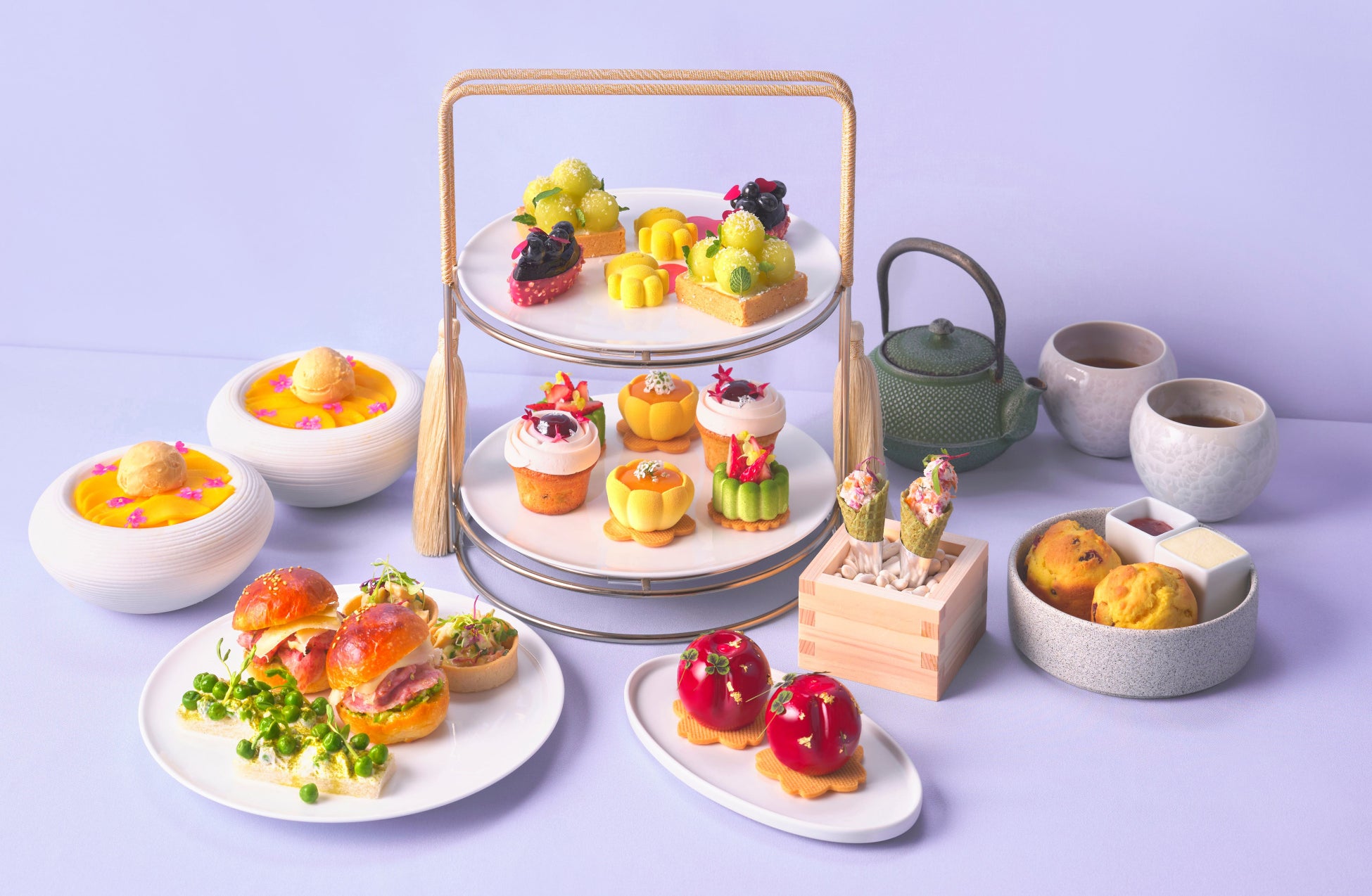 春から初夏へ、彩り鮮やかなフルーツと季節を楽しむ「スプリングアフタヌーンティー」 2026年4月7日（火）より提供開始