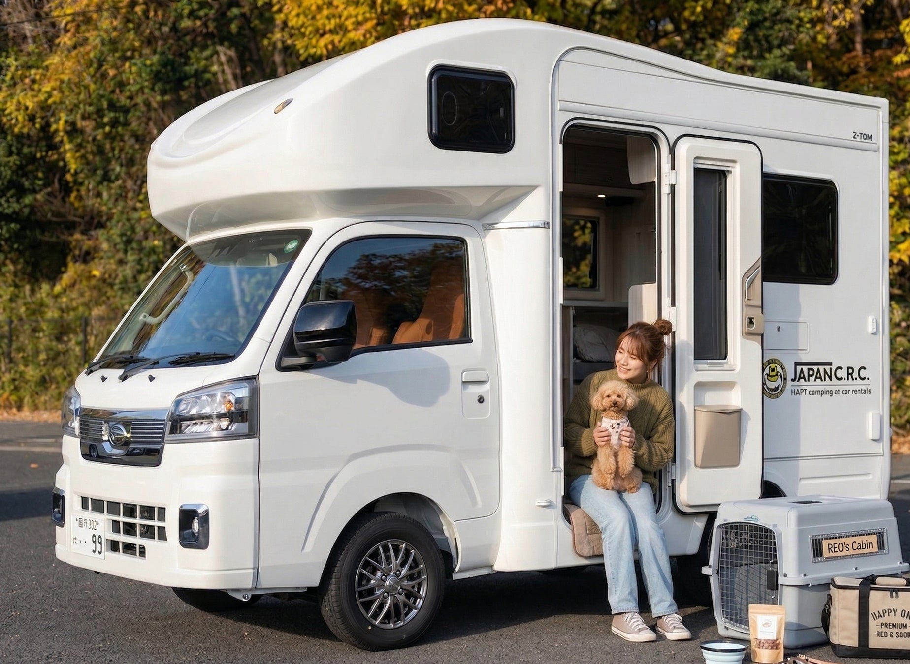 レンタルキャンピングカー利用者の6組に1組が「愛犬と車中泊」JAPAN C.R.C.がペット同伴旅を後押し
