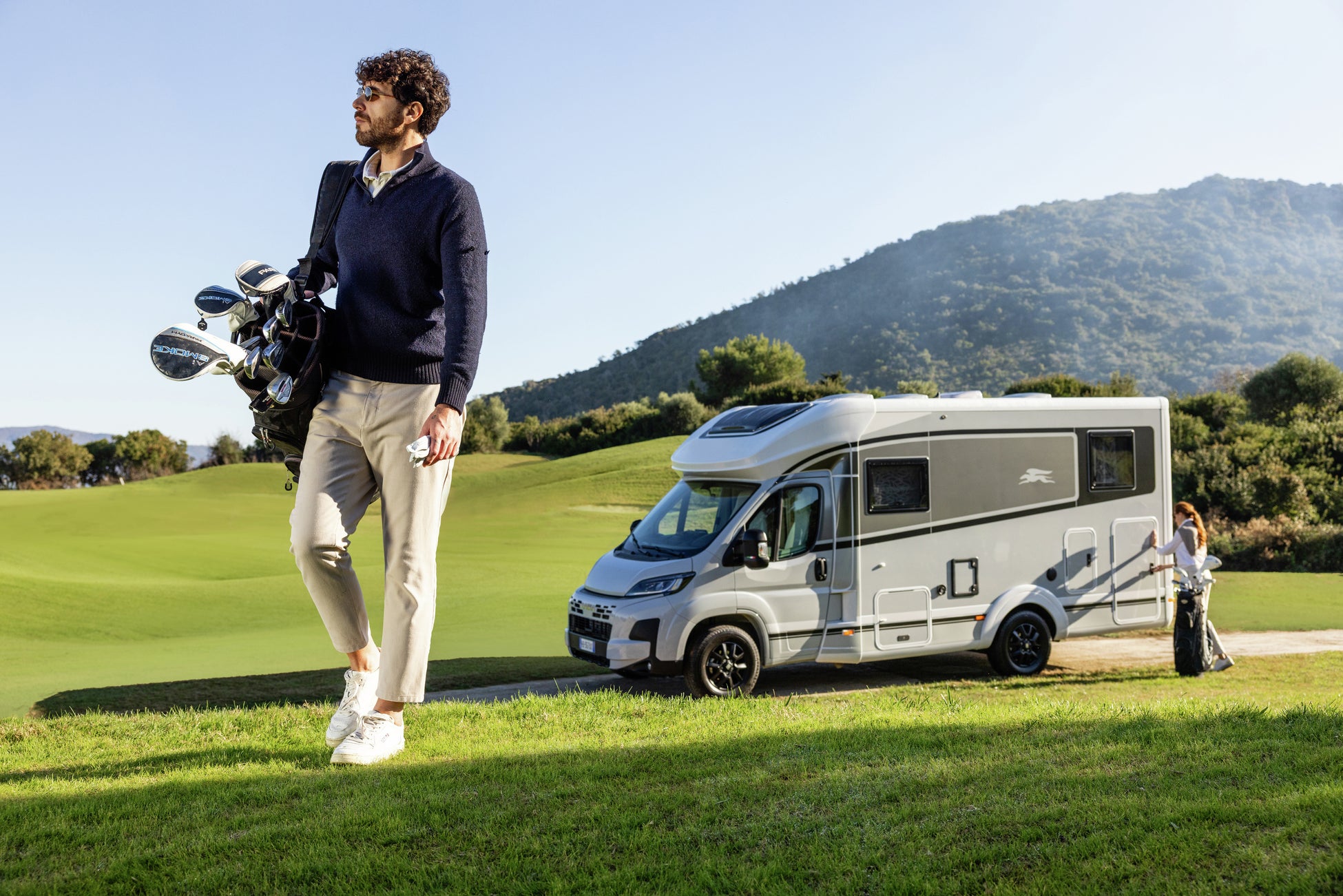 【特別仕様】国内限定各1台販売｜キャンピングカーの名門LAIKAから「Ecovip Titanio」2モデルが日本初上陸