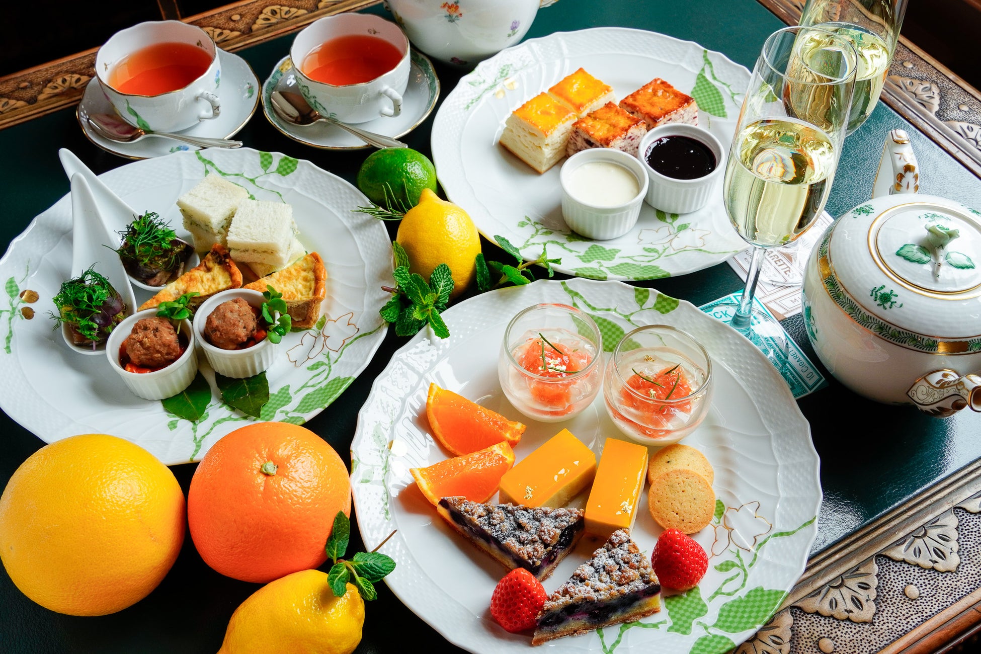 【ホテル長楽館】京都・東山、重要文化財の洋館で味わう初夏のひととき「シトラスハーブアフタヌーンティー」を期間限定提供