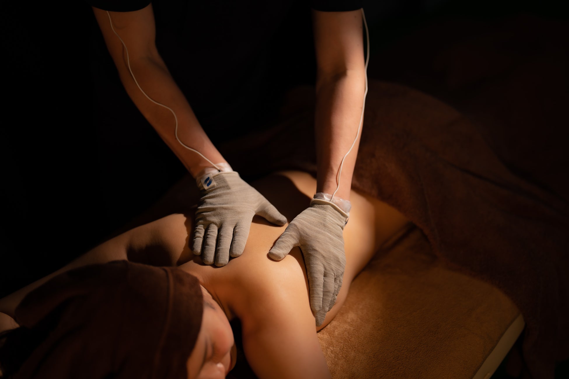 【医師開発】次世代ウェルネスデバイス「Billy’s care」が宿泊業界へ本格進出！「泊まる」を究極のリカバリーへ変える、ホテル・旅館向けインルームスパパッケージ提供開始