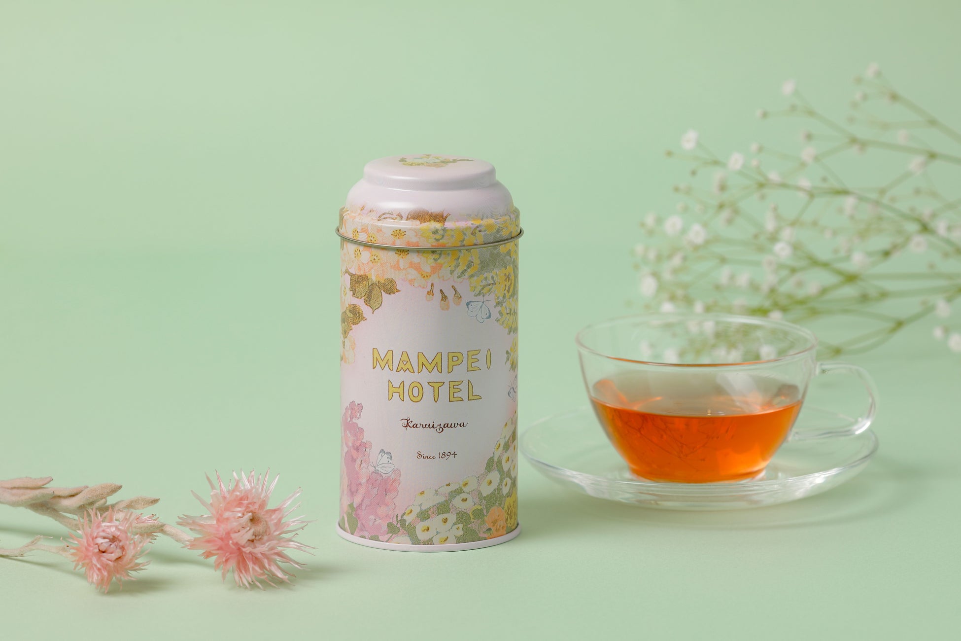 【万平ホテル】春のティータイムを優しく包み込む、上品なハーブティー「万平ホテルオリジナルハーブティー・春霞」を発売