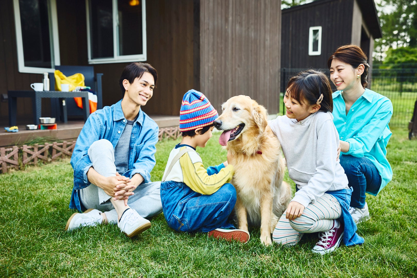 北軽井沢の大自然に囲まれた“プライベートドッグラン付き”コテージで、愛犬と過ごす特別な春～初夏の休日