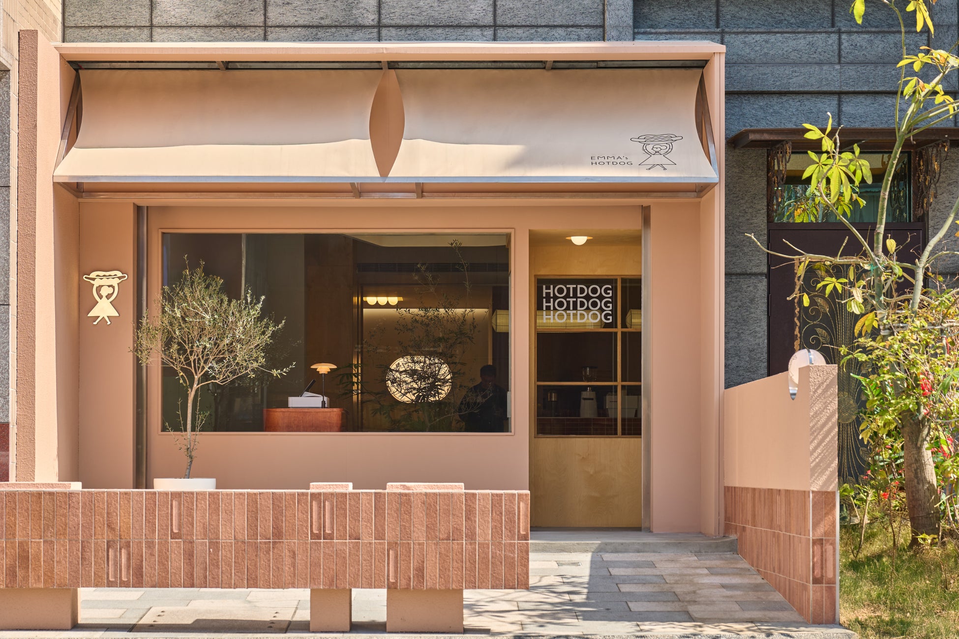 ゴールデンウィークからスタート!ホテルロビーが地元市場に。高知・芸西村産の新鮮野菜を100円で楽しむ「良心市」【メルキュール高知土佐リゾート&スパ】