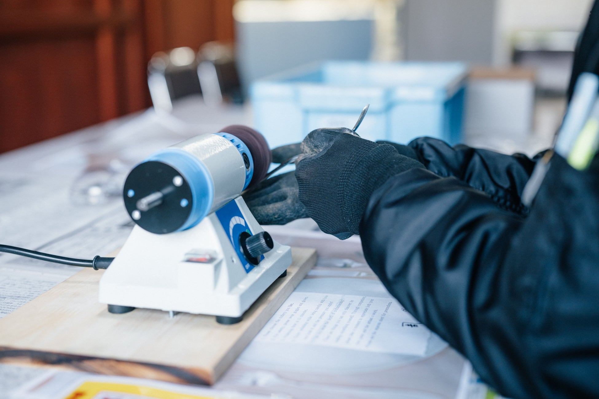 日本初の金属洋食器メーカー「燕物産」と連携。カトラリーのプロが教える、ものづくりと食文化の体験プログラム始動。4月30日・5月9日・6月26日開催。