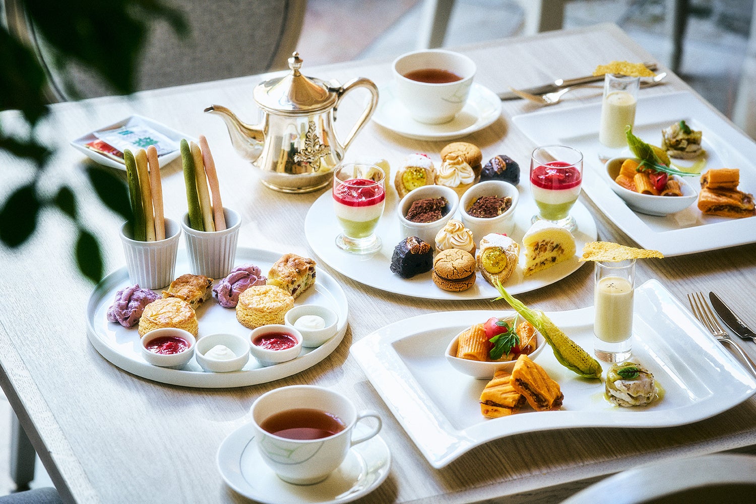 【ホテルオークラ東京ベイ】イタリアンドルチェを堪能するアフタヌーンティーを5月に提供