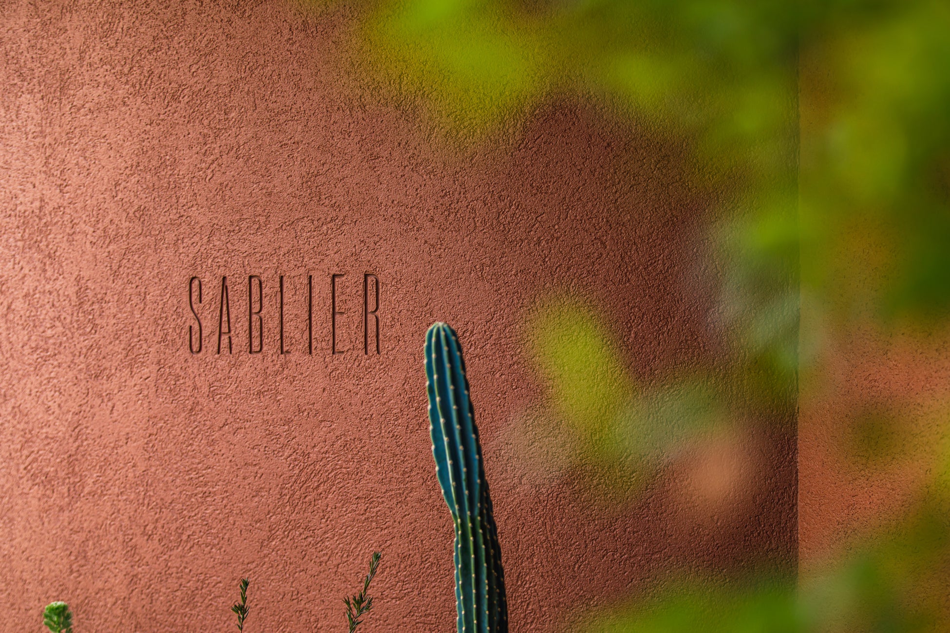 全室100インチ大画面の“時を忘れるホテル”「SABLIER by R HOTEL」が大阪・桜川に誕生。開業に先駆けて内覧会および試泊会を4/27（月）に開催！