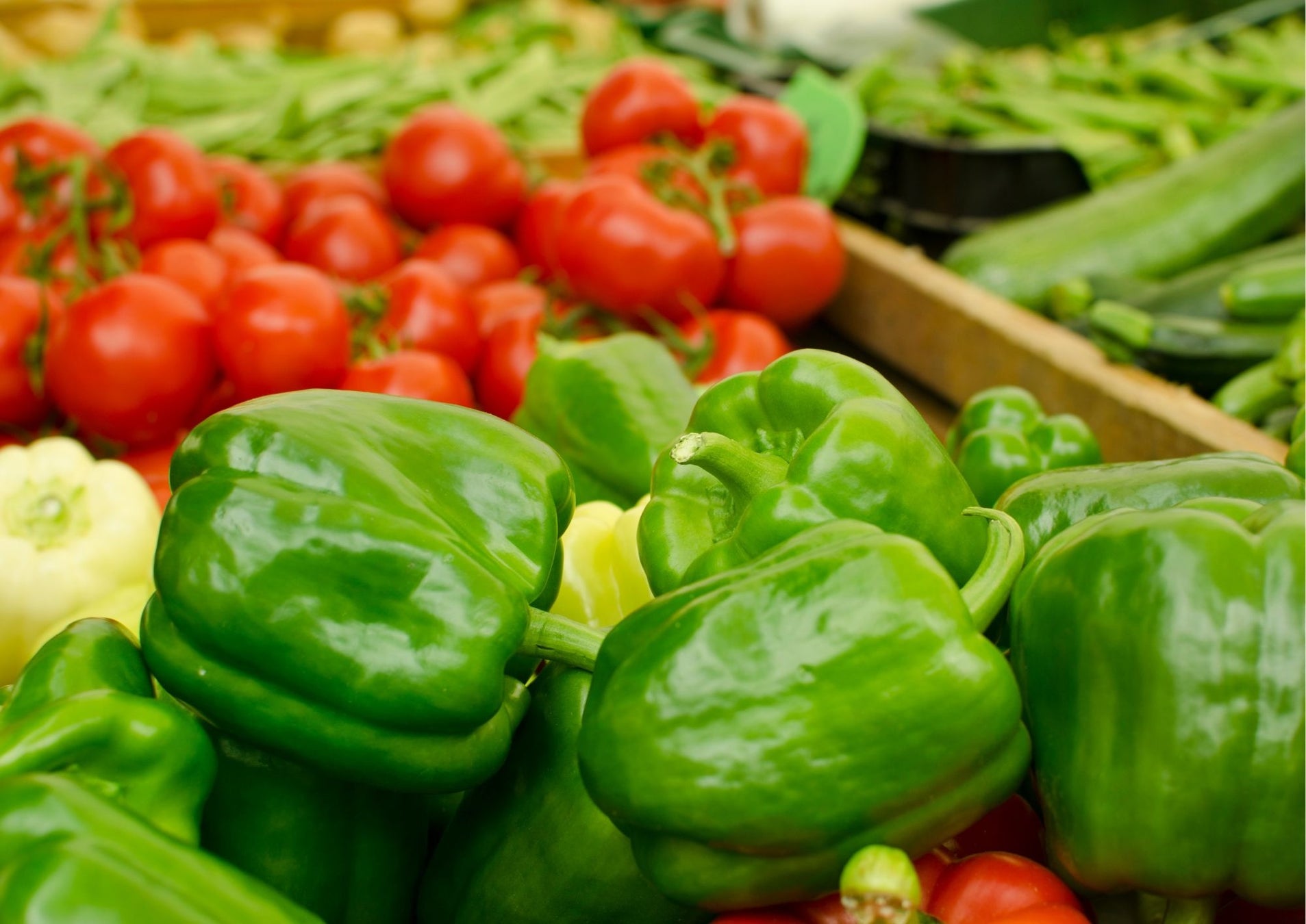 【兵庫県宍粟市】肉の居場所がなくなるかもしれません。GW限定、温泉併設アウトドアBBQ施設で「本気の野菜マルシェ」開催〈ウッドデザインパーク与位〉