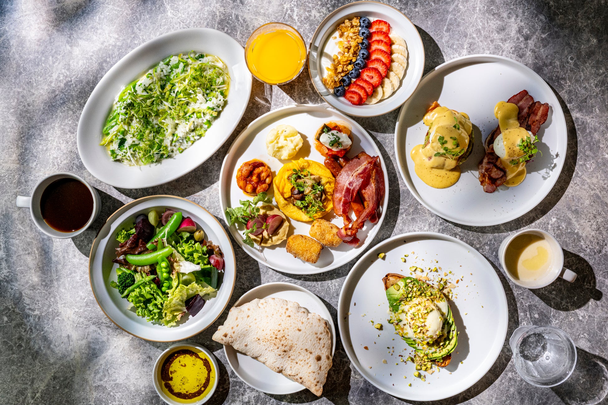 「泊まる」と「食べる」を、ひとつの体験へ。THE KNOT FUKUOKA Tenjin、“泊まれるレストラン”本日開業