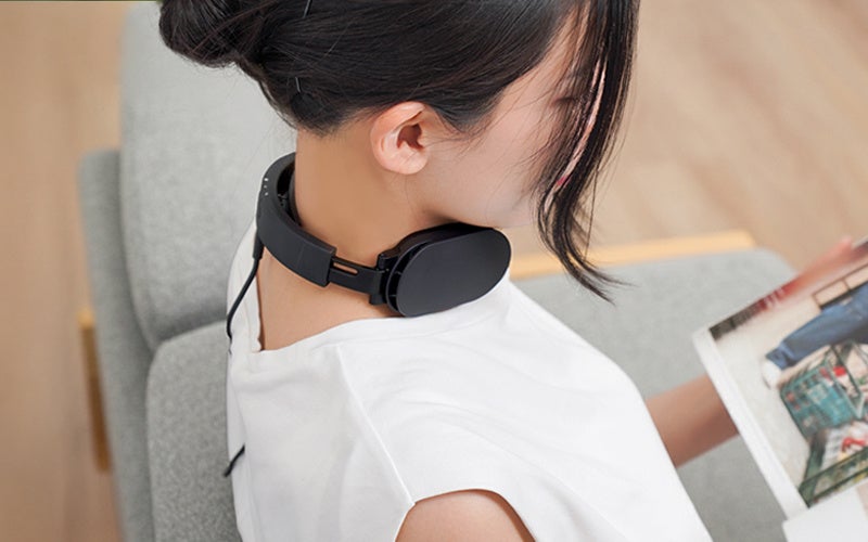 日陰と涼風をこれ一本で。お客様の声を受け前モデル比で風速20%UP『ファンが入った涼しい日傘「ファンブレラPOLE PLUS」』を発売