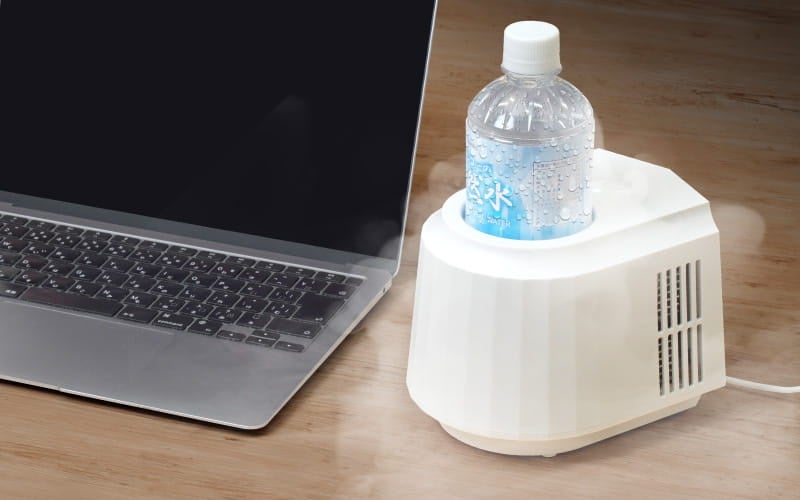 最後の一口までキンキン！環境温度から最大-28℃の強力冷却、ペットボトルも入る『飲み物がずっとキンキン「氷穴クーラー」』を発売