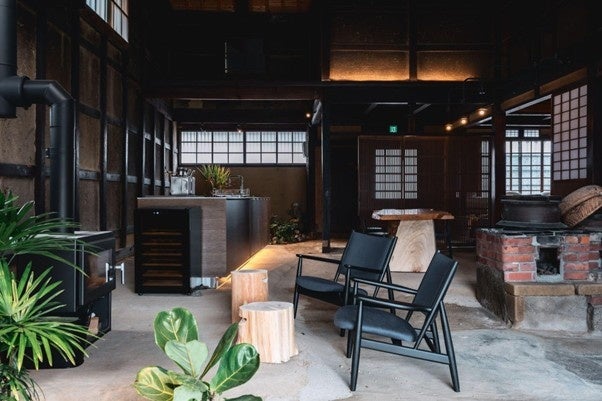 京都府与謝野町・ちりめん街道の古民家を再生「暇（いとま）」をコンセプトにした一棟貸しの宿「暇家 KAYA」2026年5月1日（金）開業