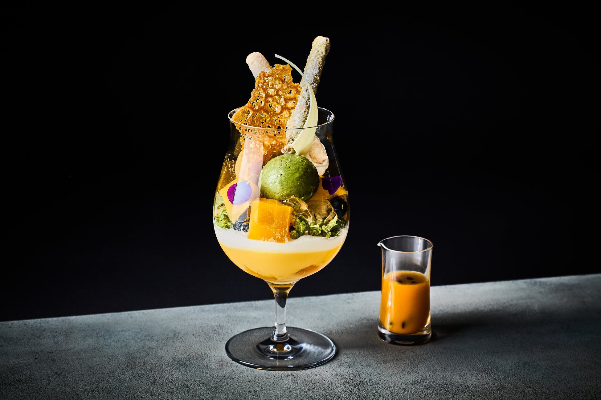 【母の日プラン限定】花束のような特別なケーキ「フレジエ アン フルール」を提供｜ホテル&レジデンス六本木