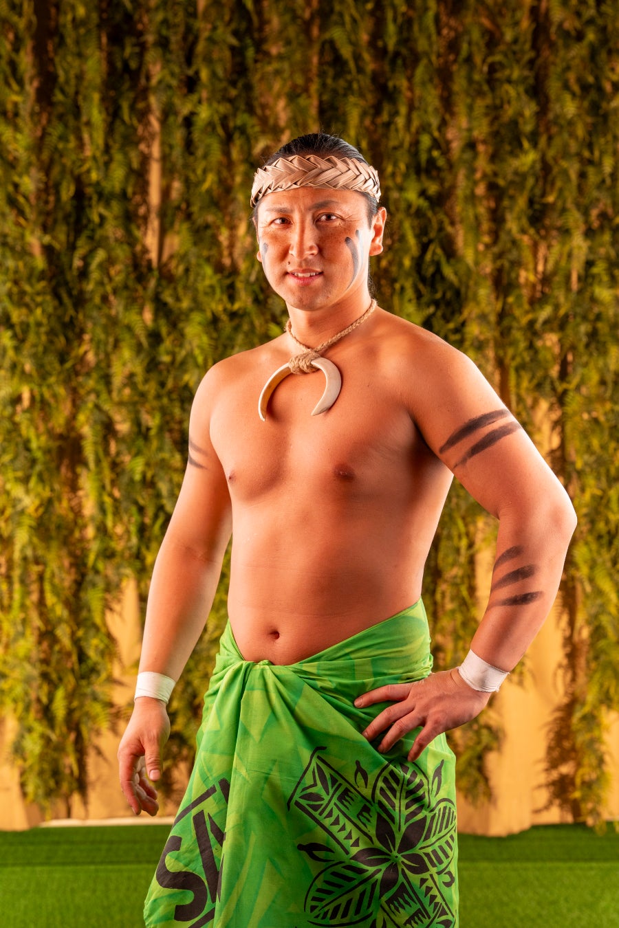 ファイヤーナイフダンスチーム「シバオラ」メンバー リーダーのジンLEON、初出場のノア湧太が「ファイヤーナイフダンス世界選手権大会」に出場