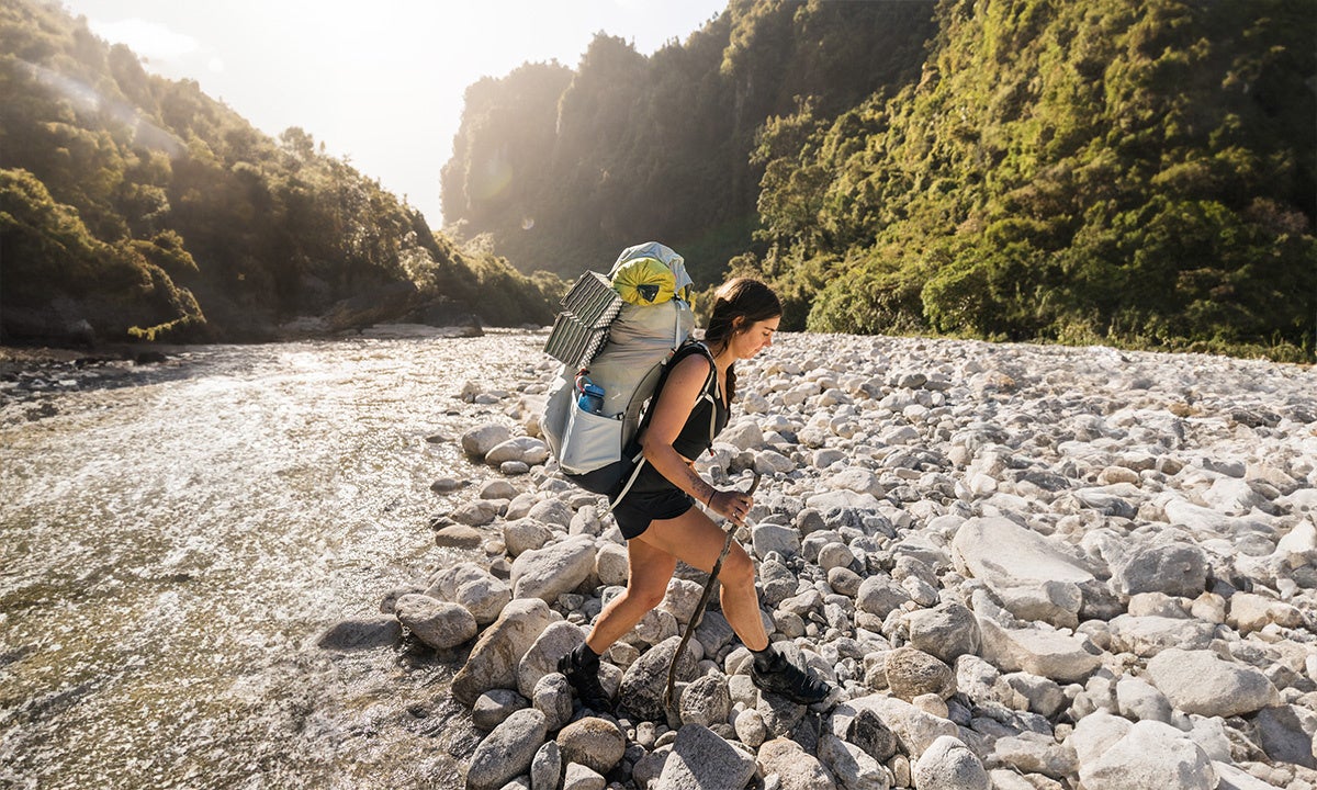 通気性と安定性を両立した新型バックパック「Volta 52」発売